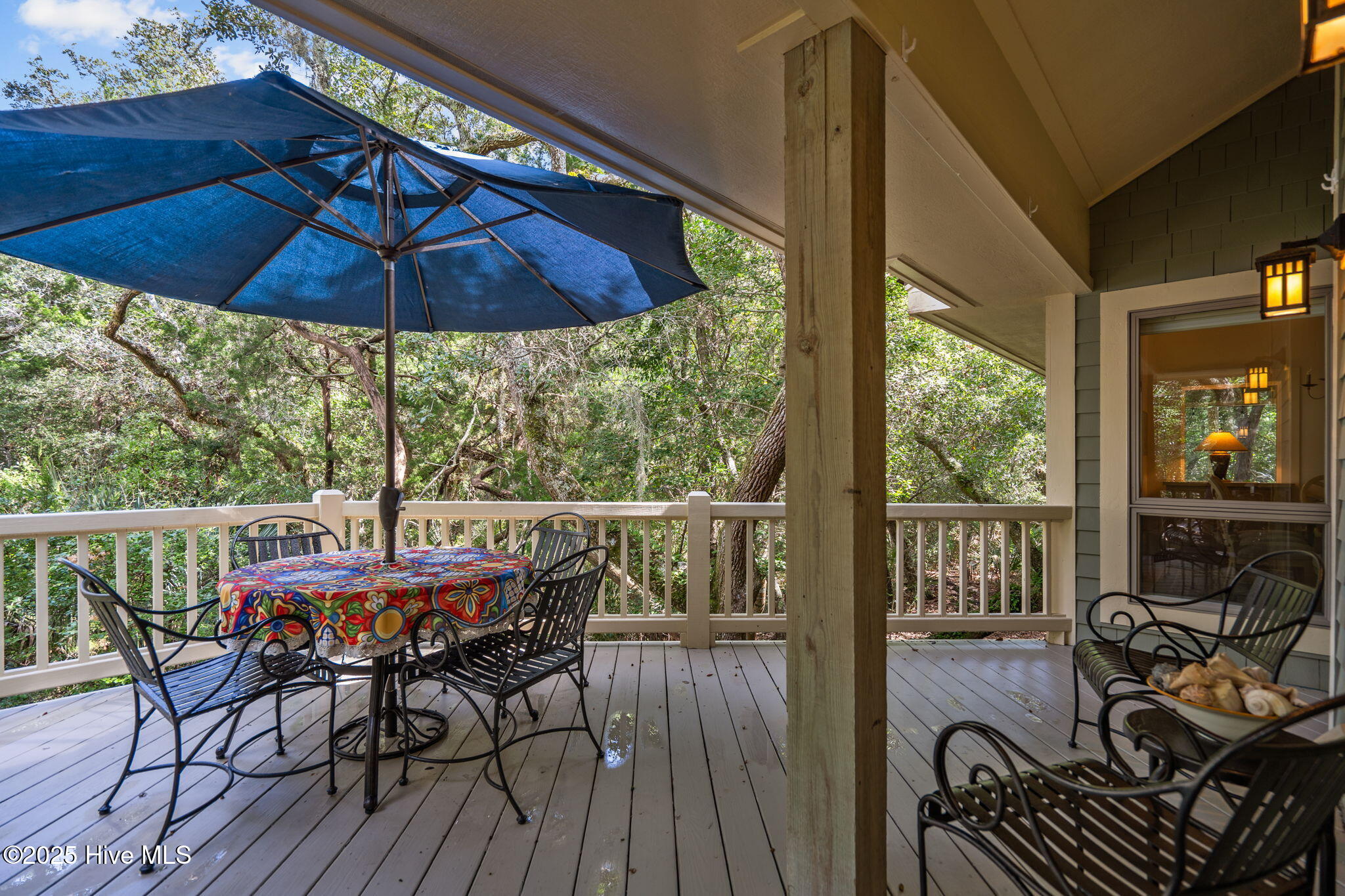 100501952 | Photo 30