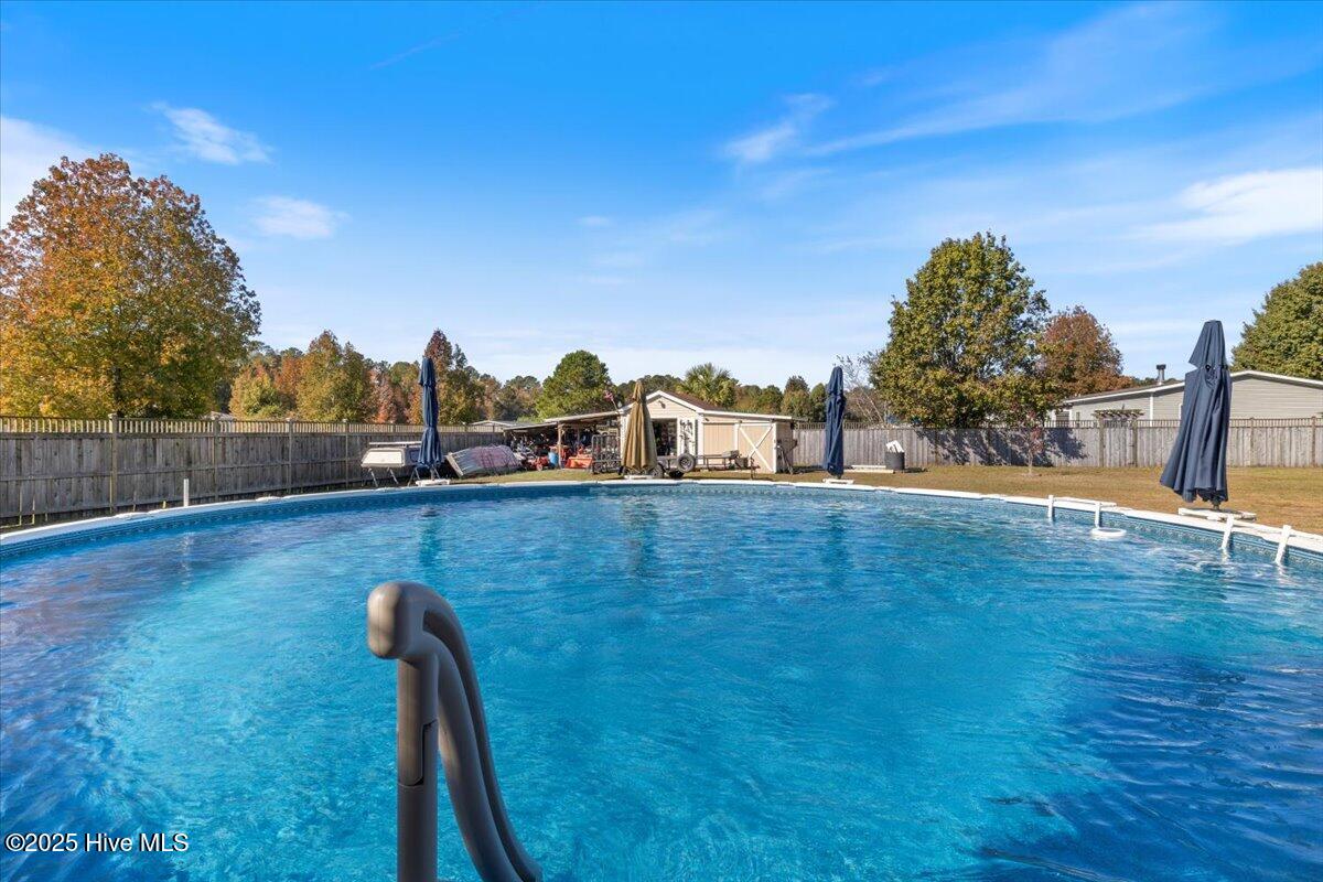 100539175 | Photo 39