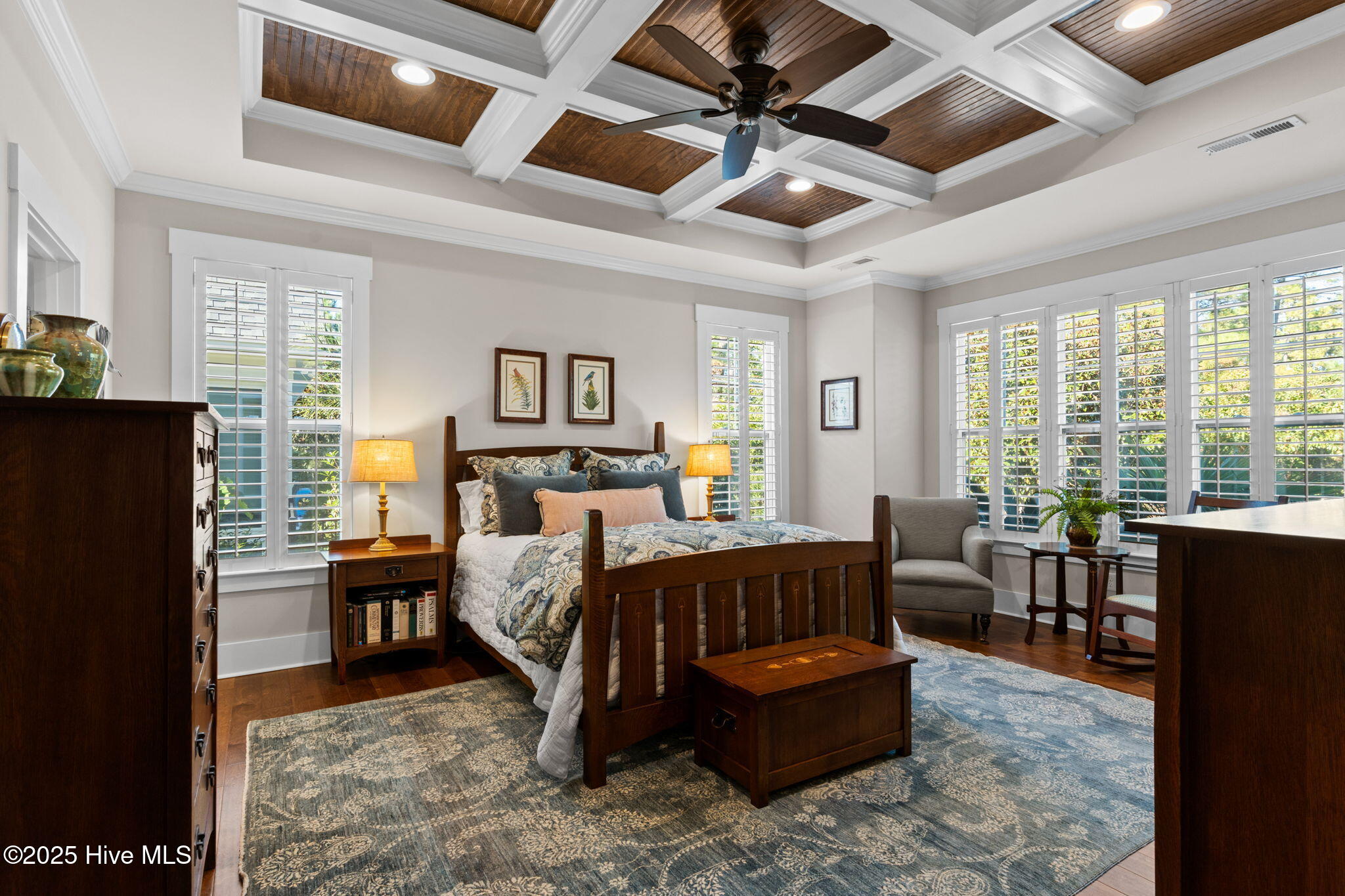 100539203 | Photo 27