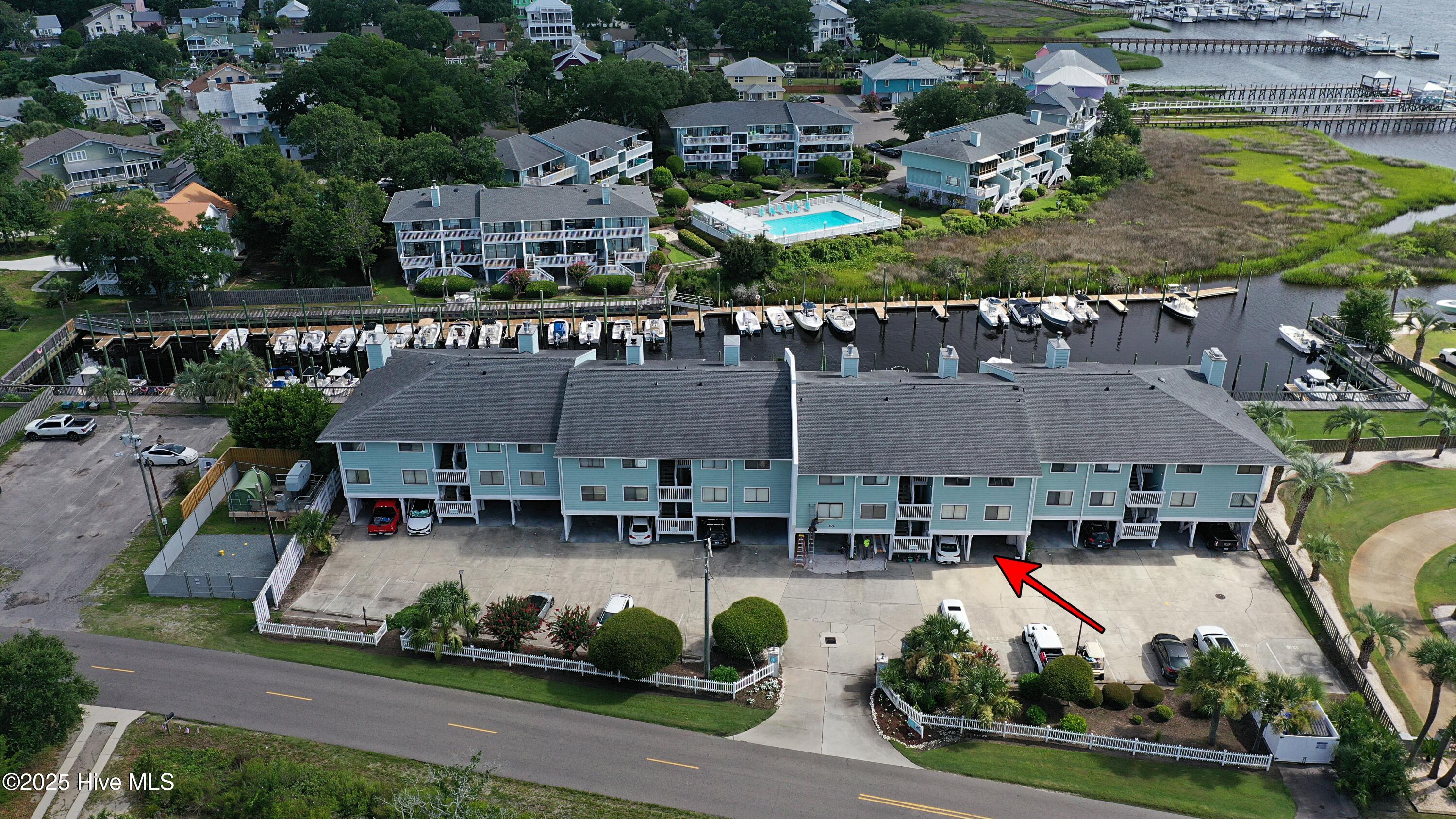 100534046 | Photo 44