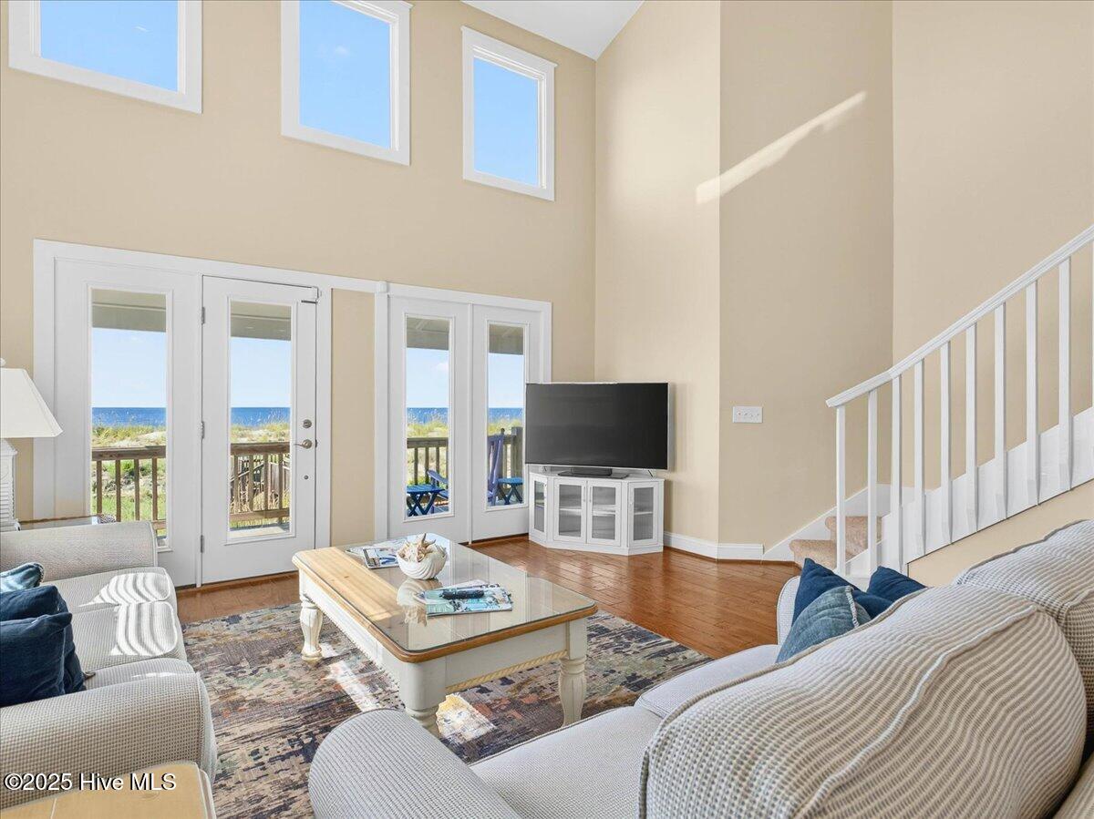 100521504 | Photo 17