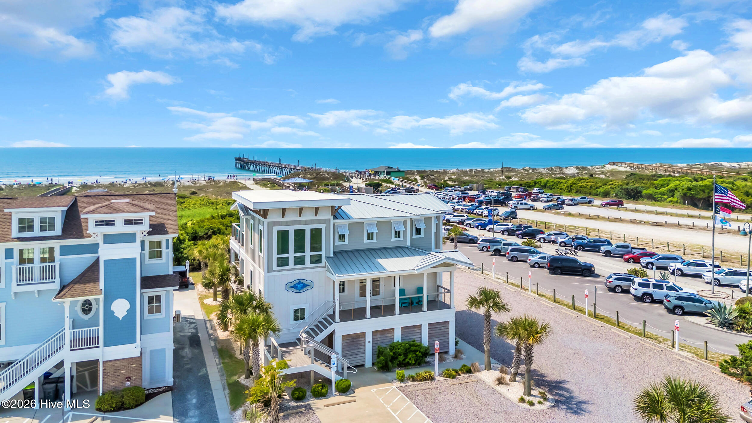 100557442 | Photo 49