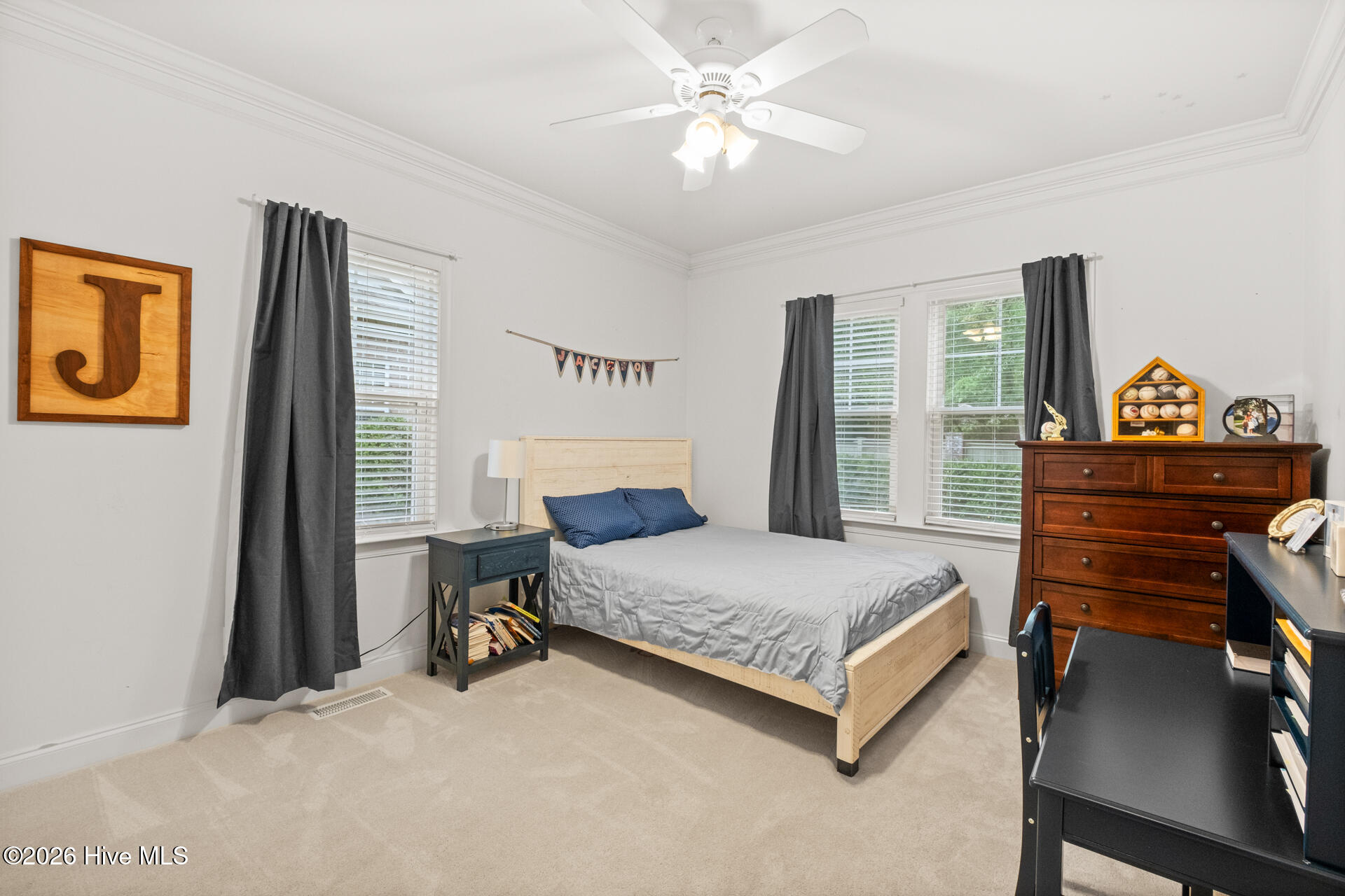 100554088 | Photo 31