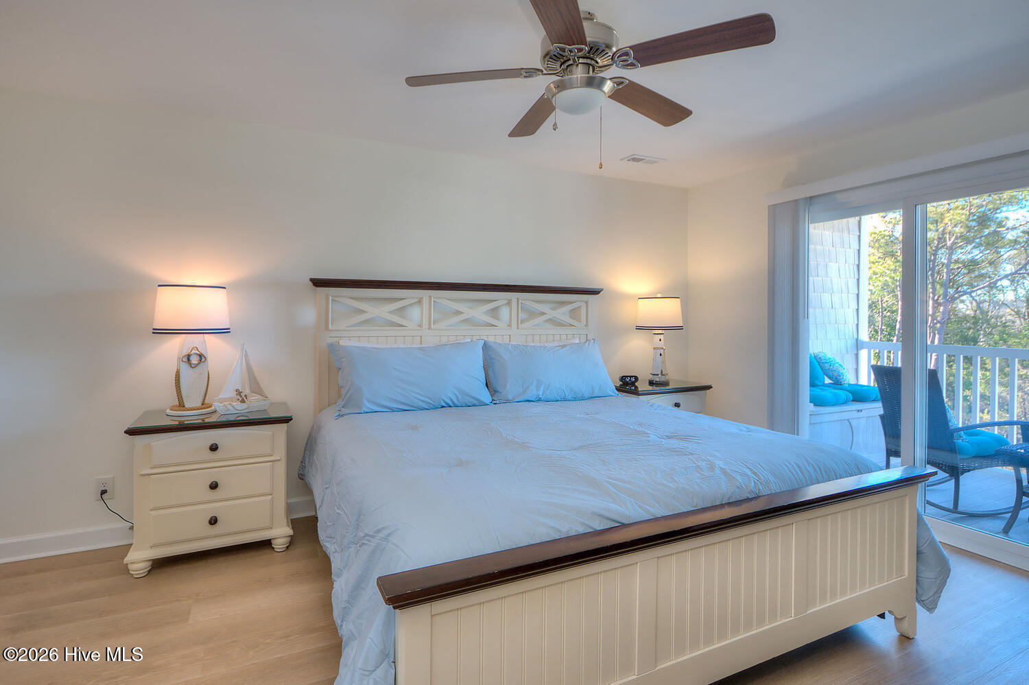 100566241 | Photo 17