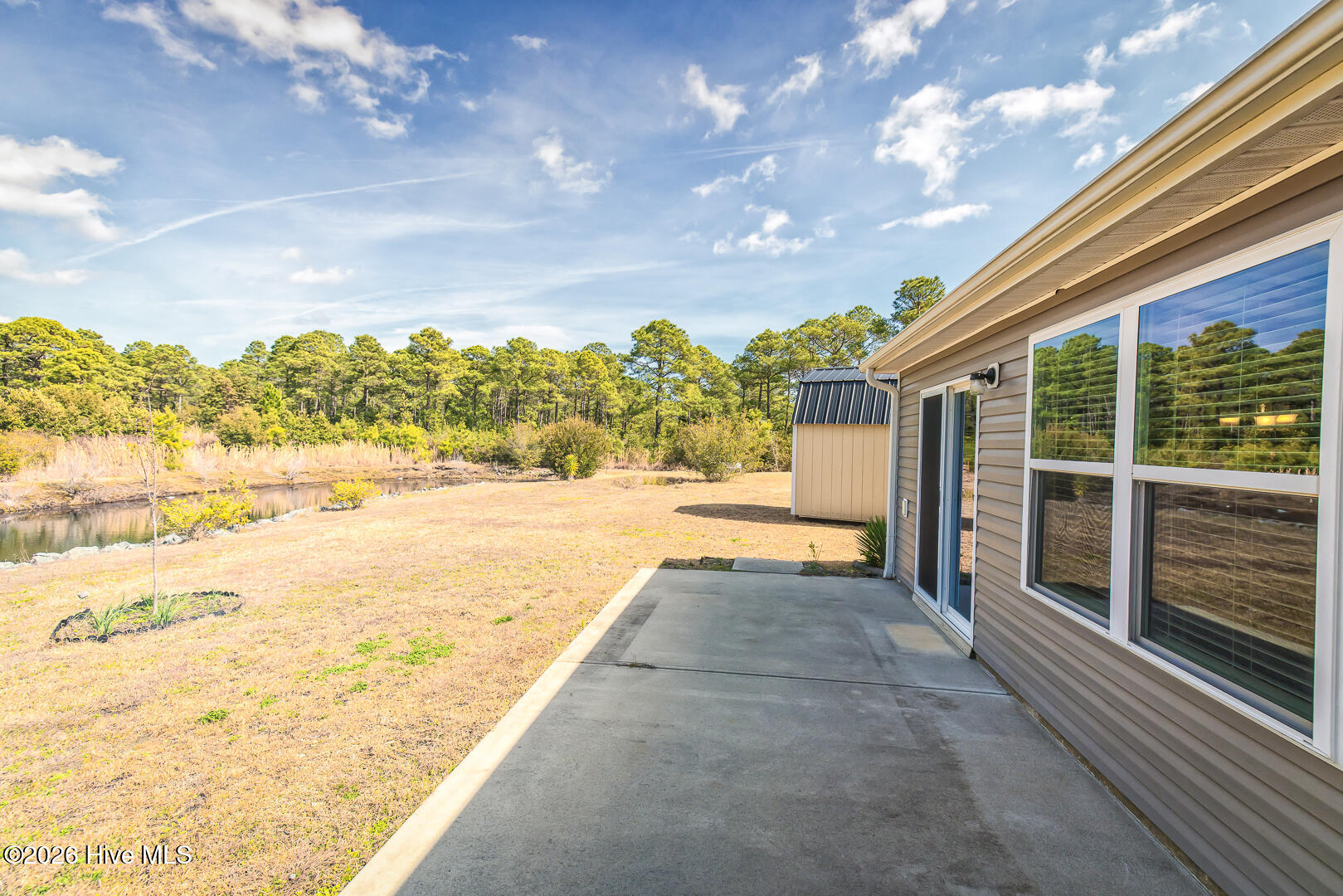 100558342 | Photo 71