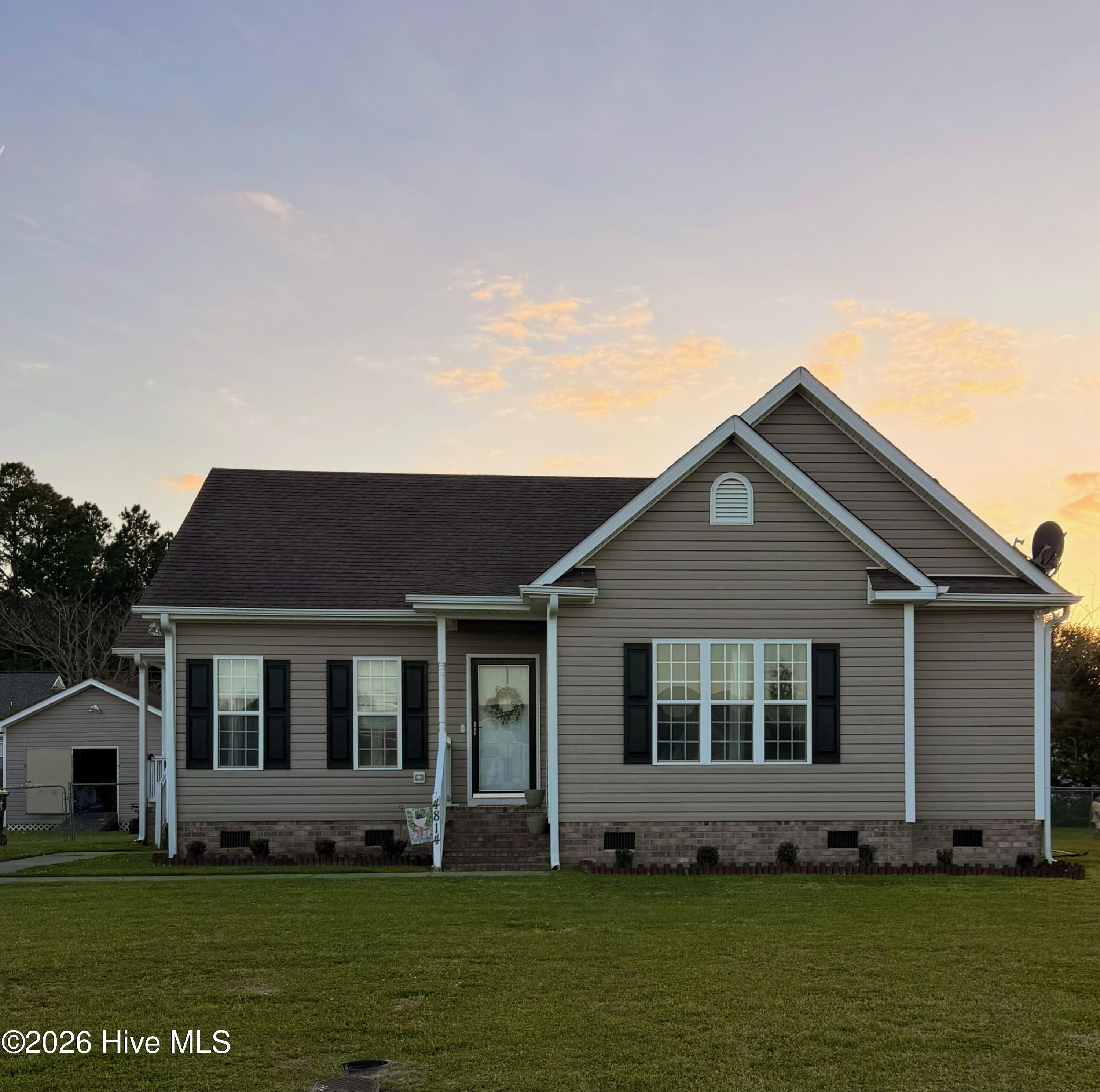 4814 Green Wing