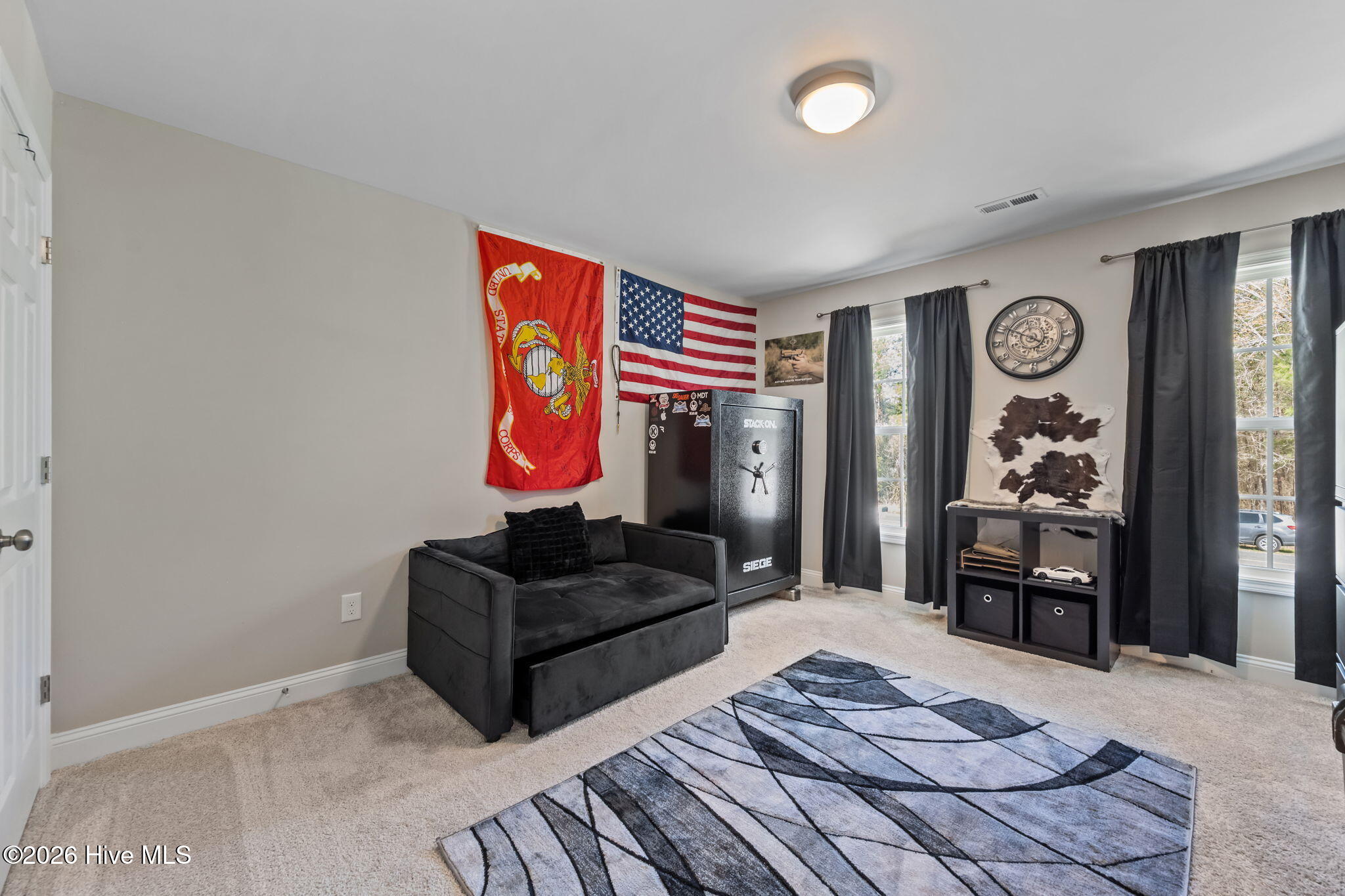 100560857 | Photo 30