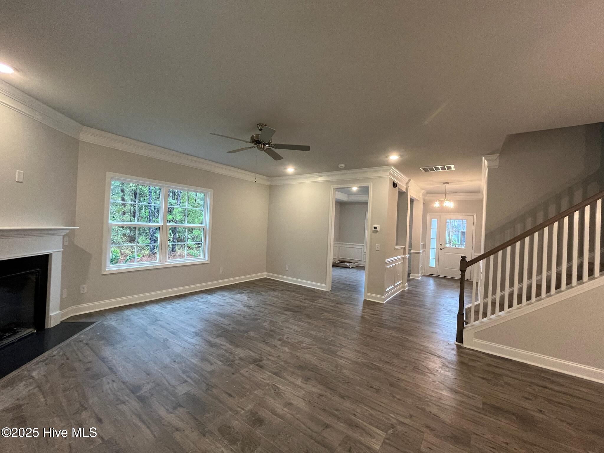 100420321 | Photo 17