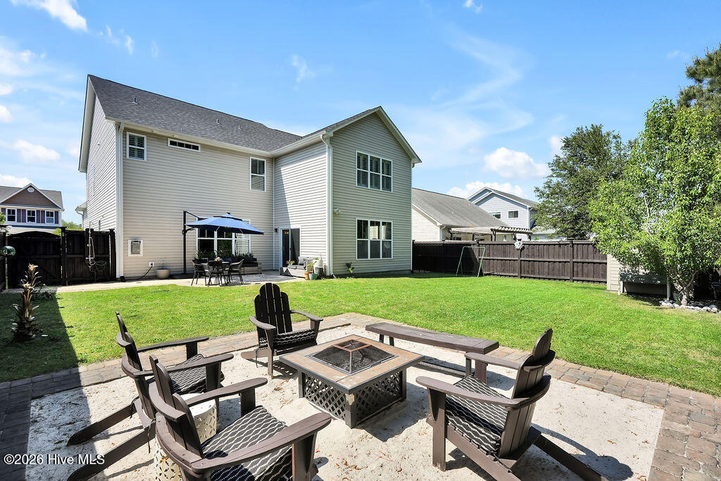 100565738 | Photo 41