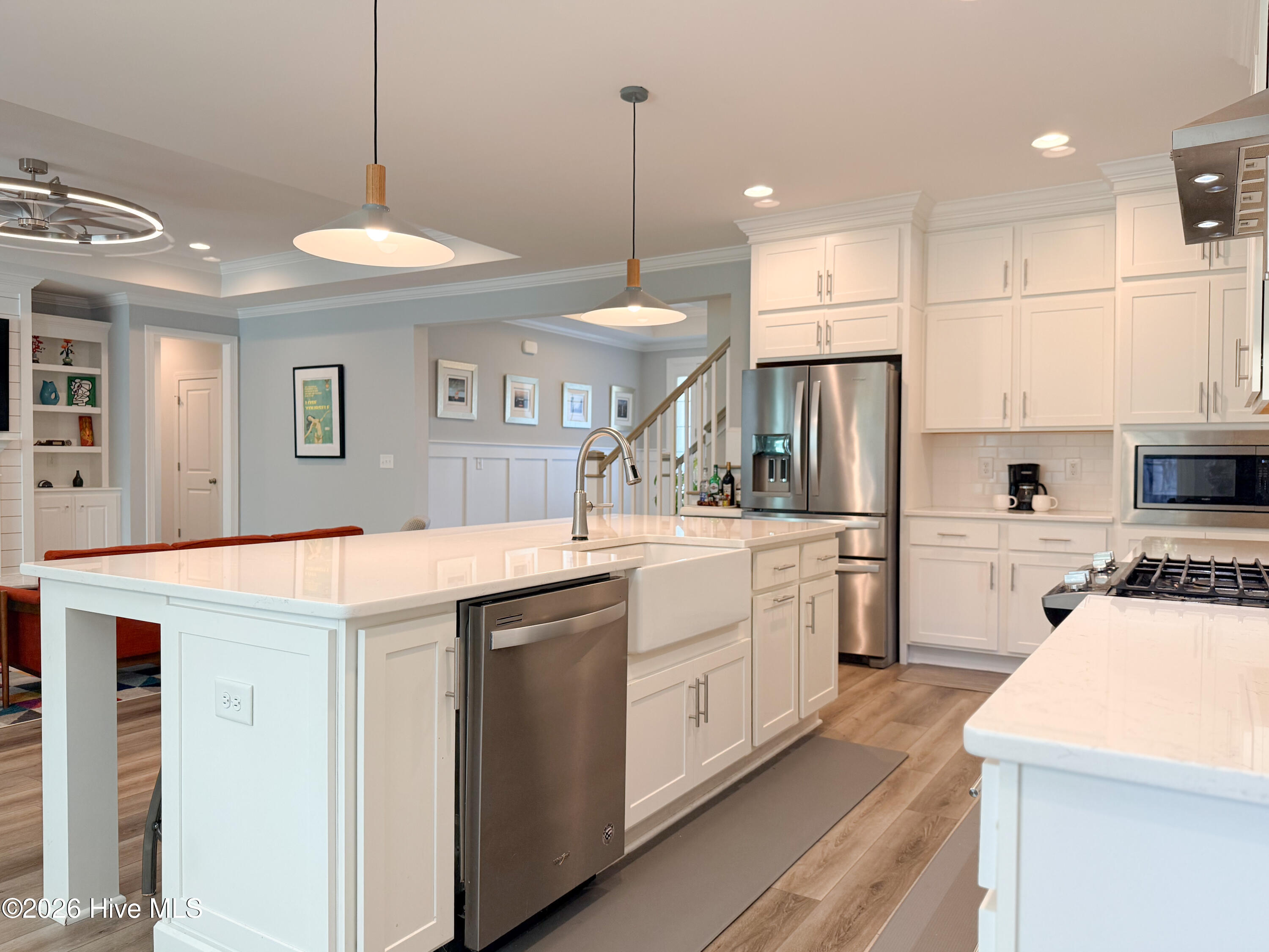 100567915 | Photo 19