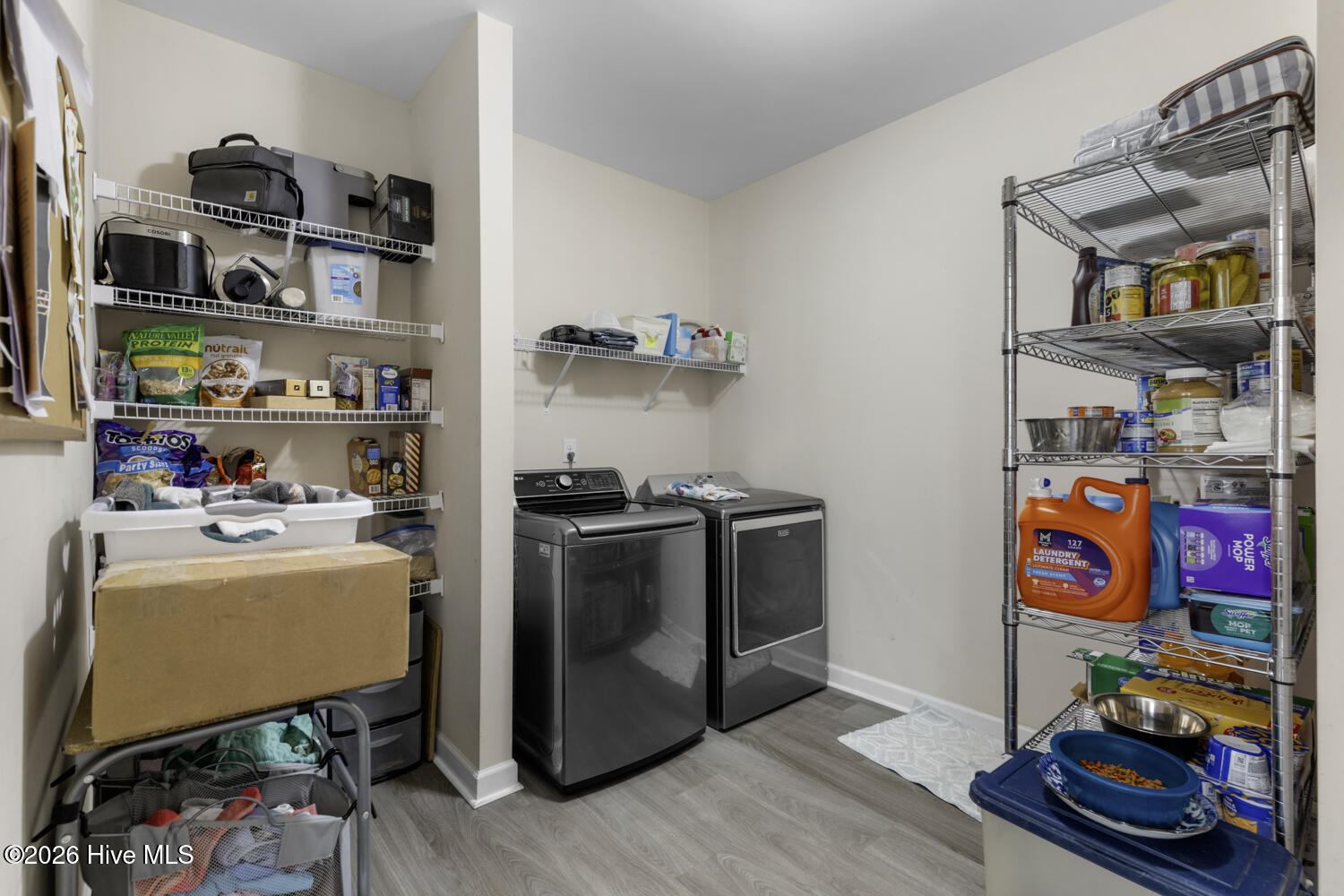 100548430 | Photo 16