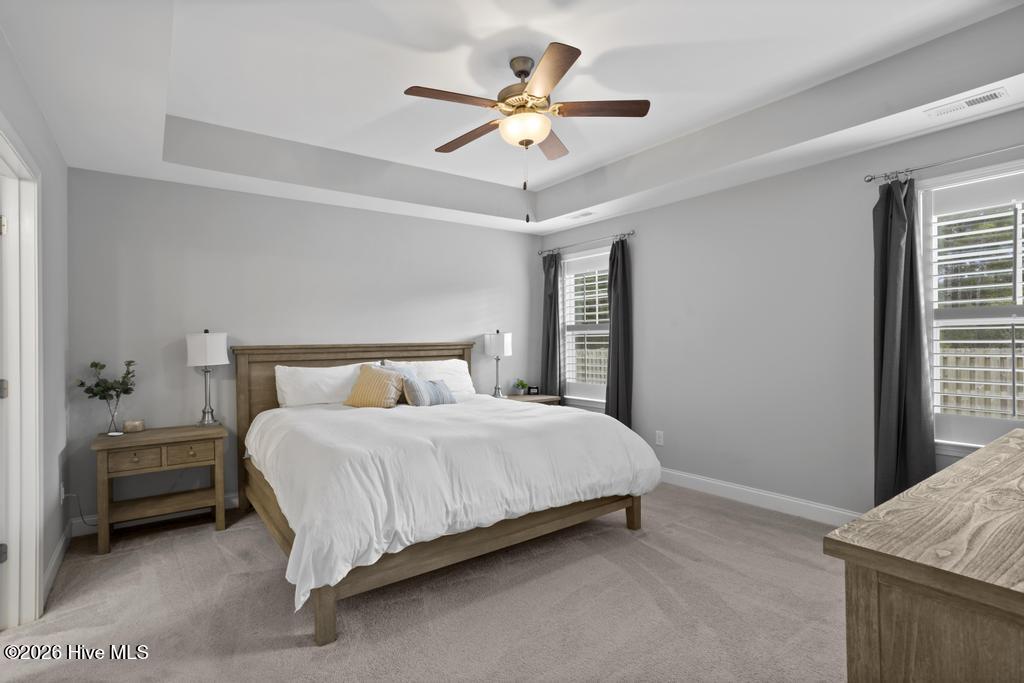 100553850 | Photo 14