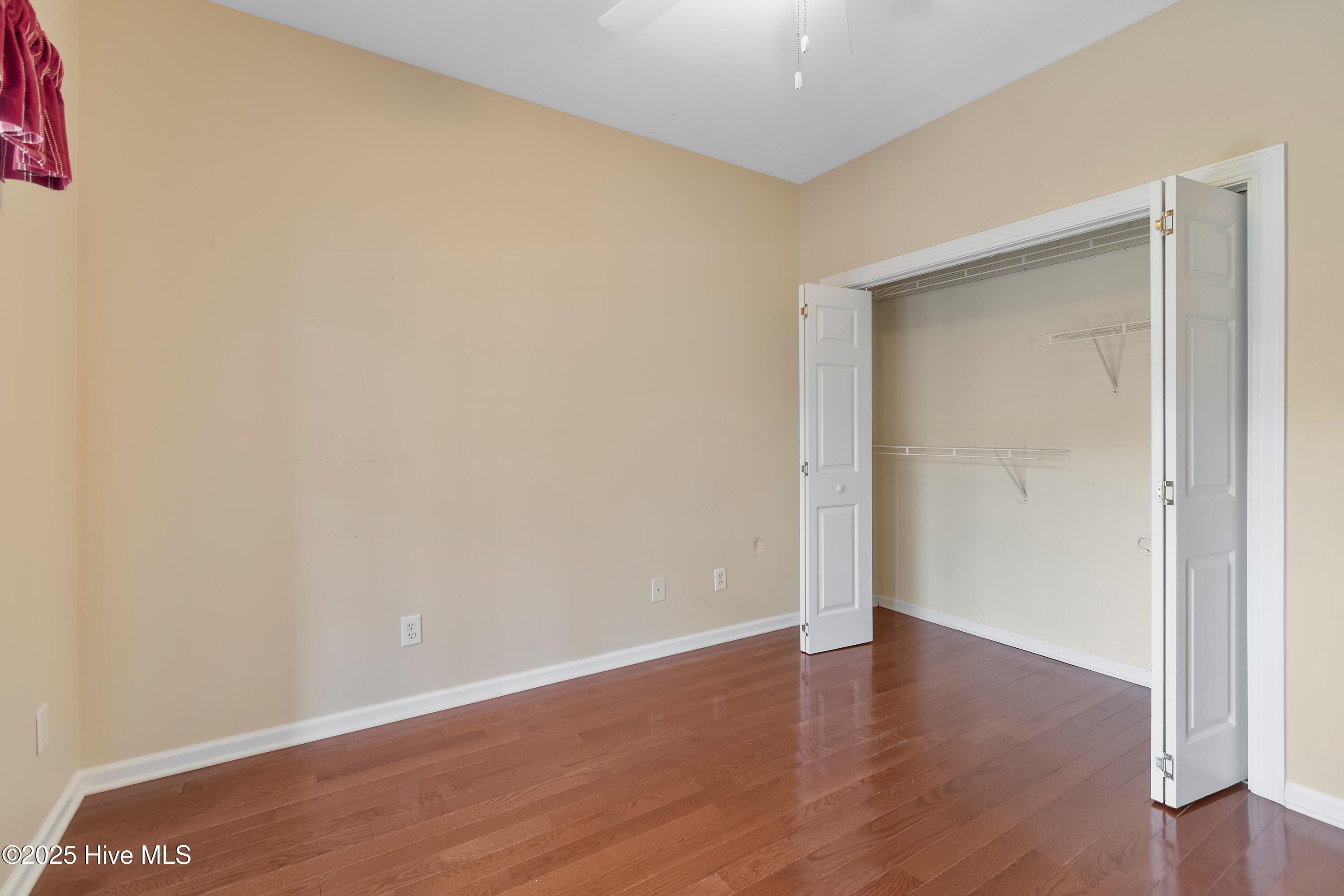 100535708 | Photo 31