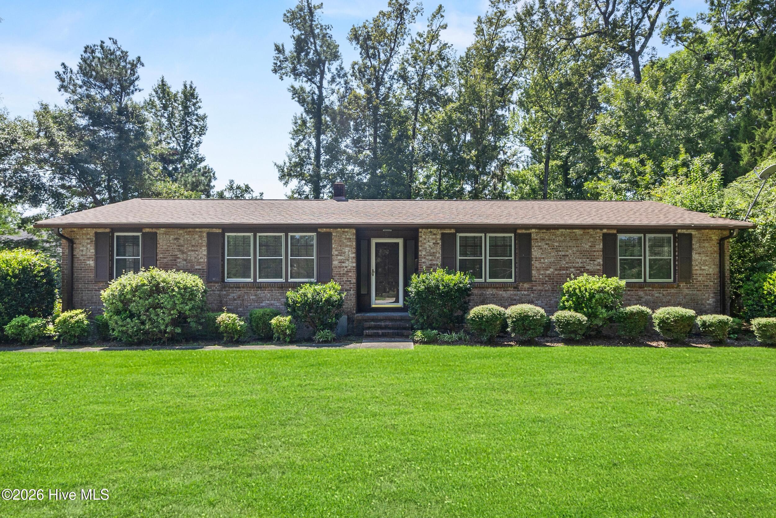 5 Forest Court,Jacksonville
