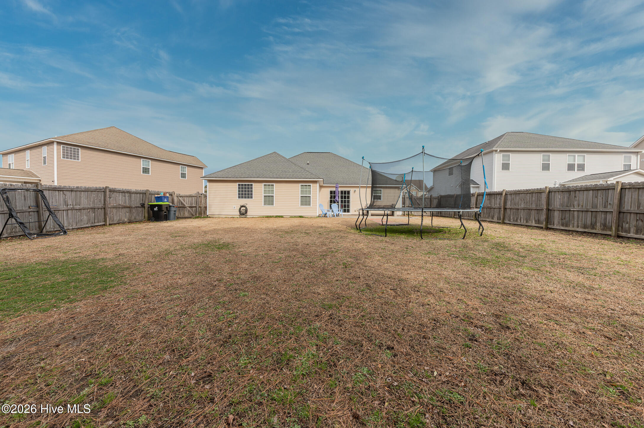 100550736 | Photo 44