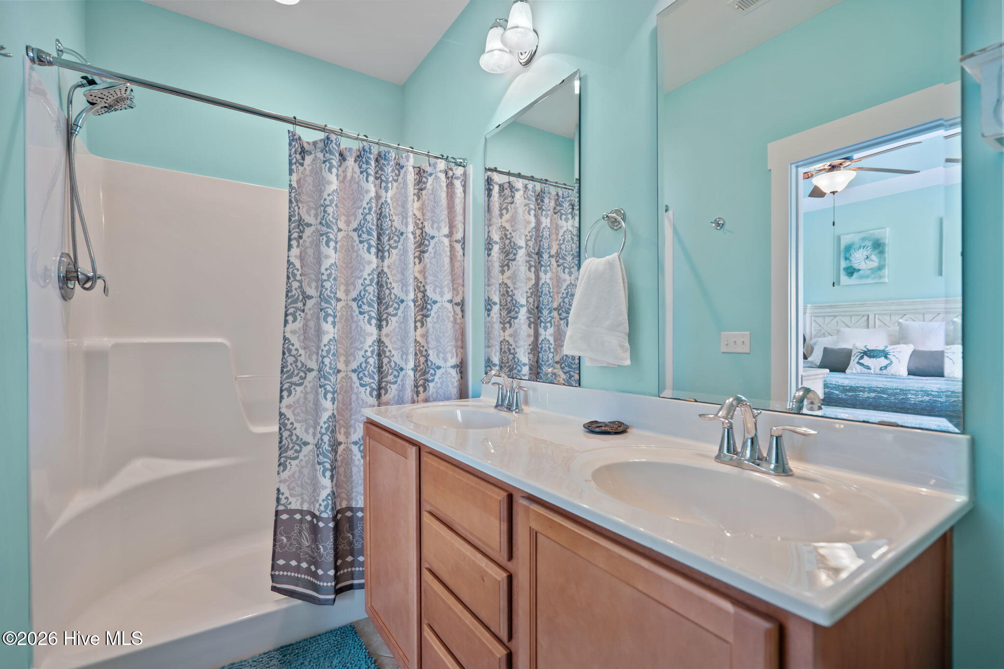 100562552 | Photo 37