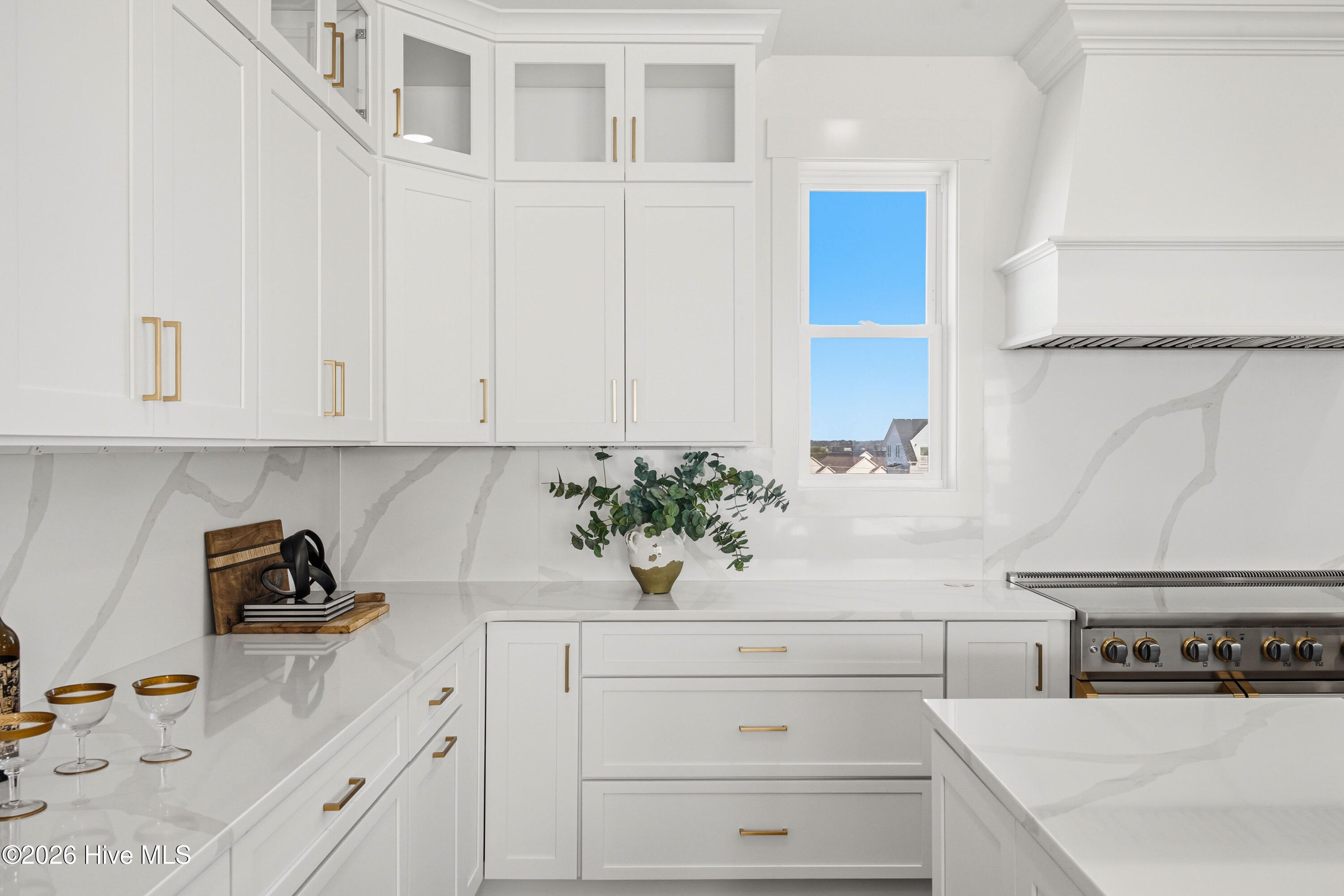 100508019 | Photo 16