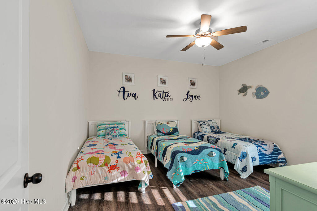 100552779 | Photo 36