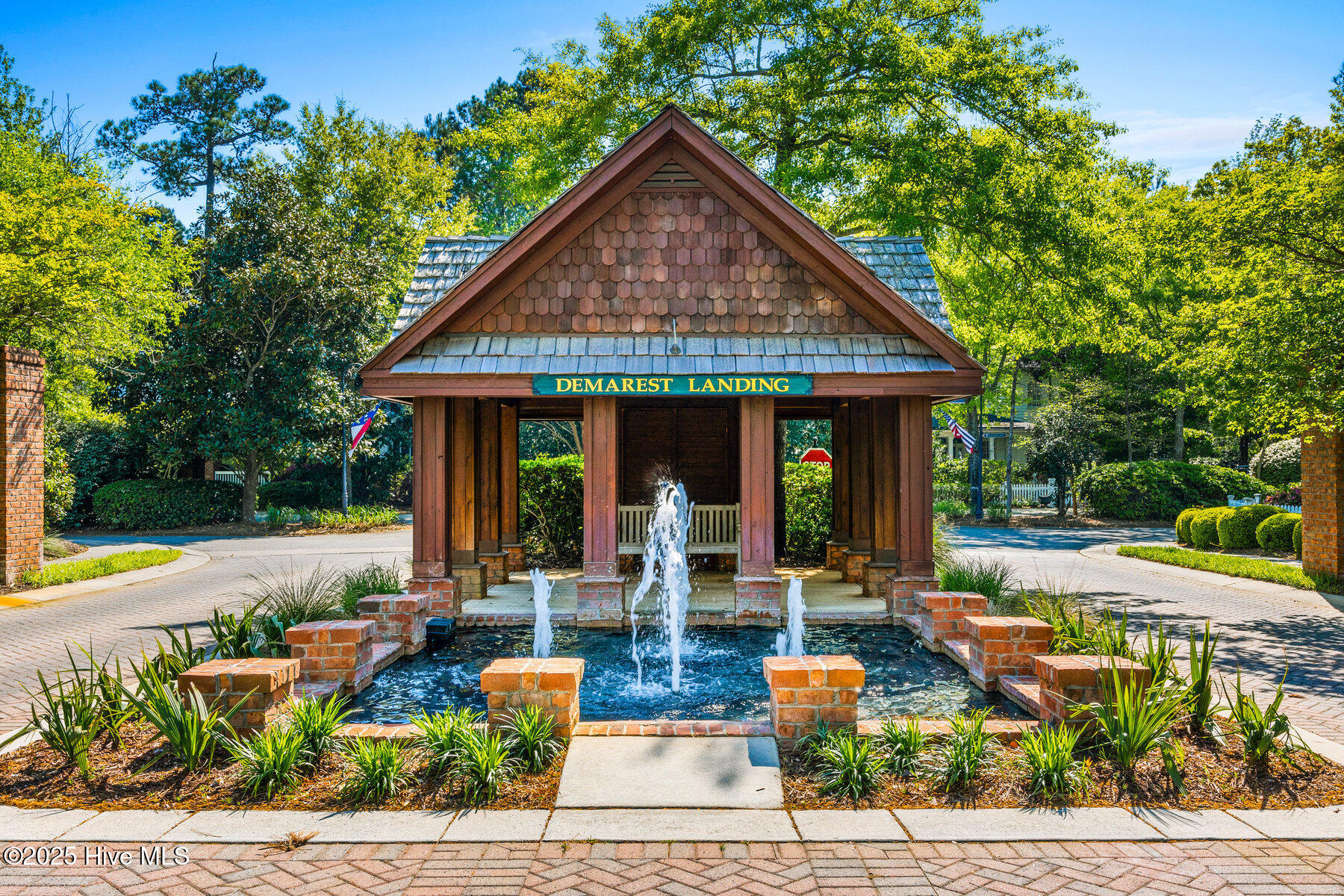 100495433 | Photo 11