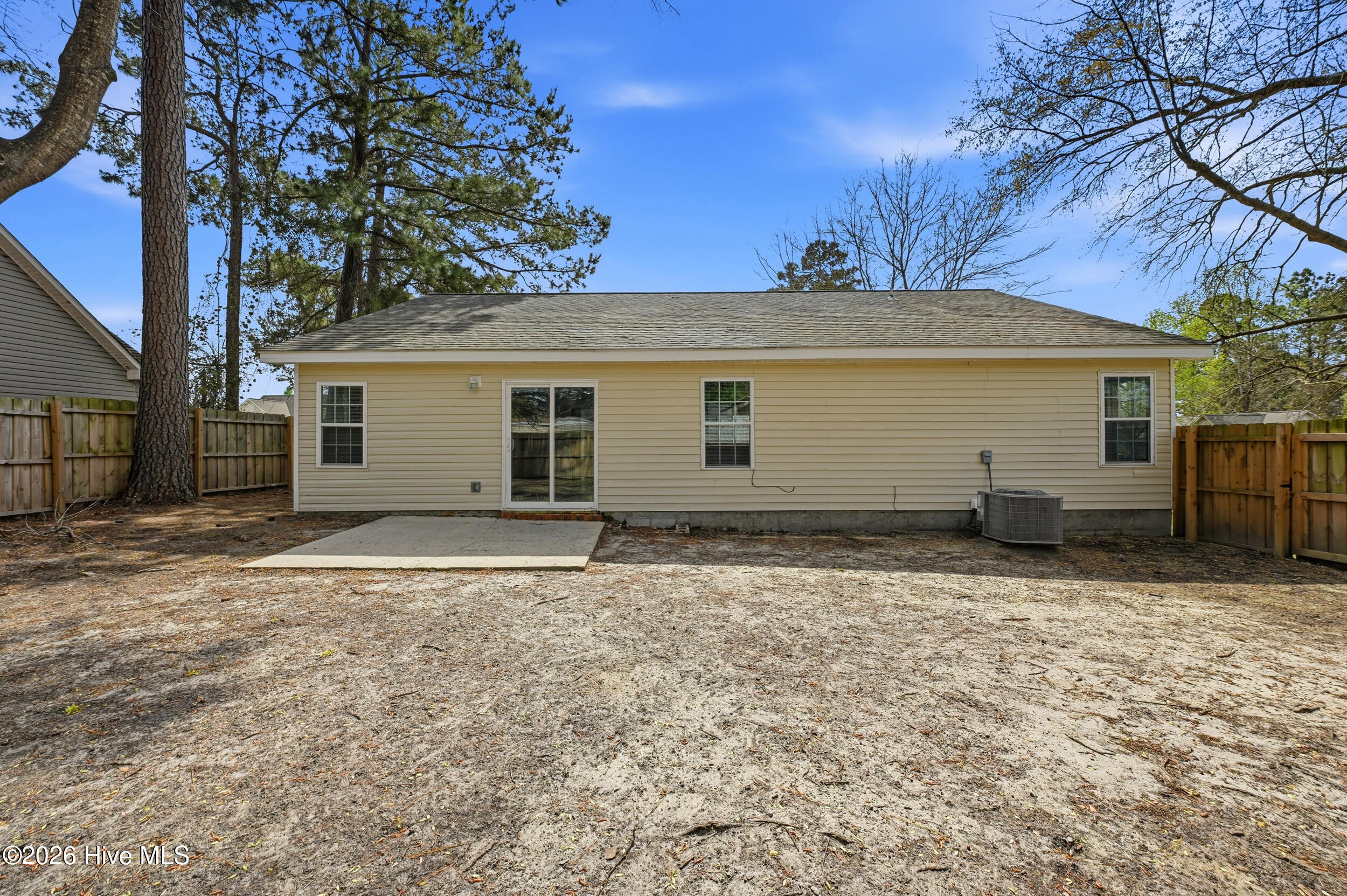 100562899 | Photo 26