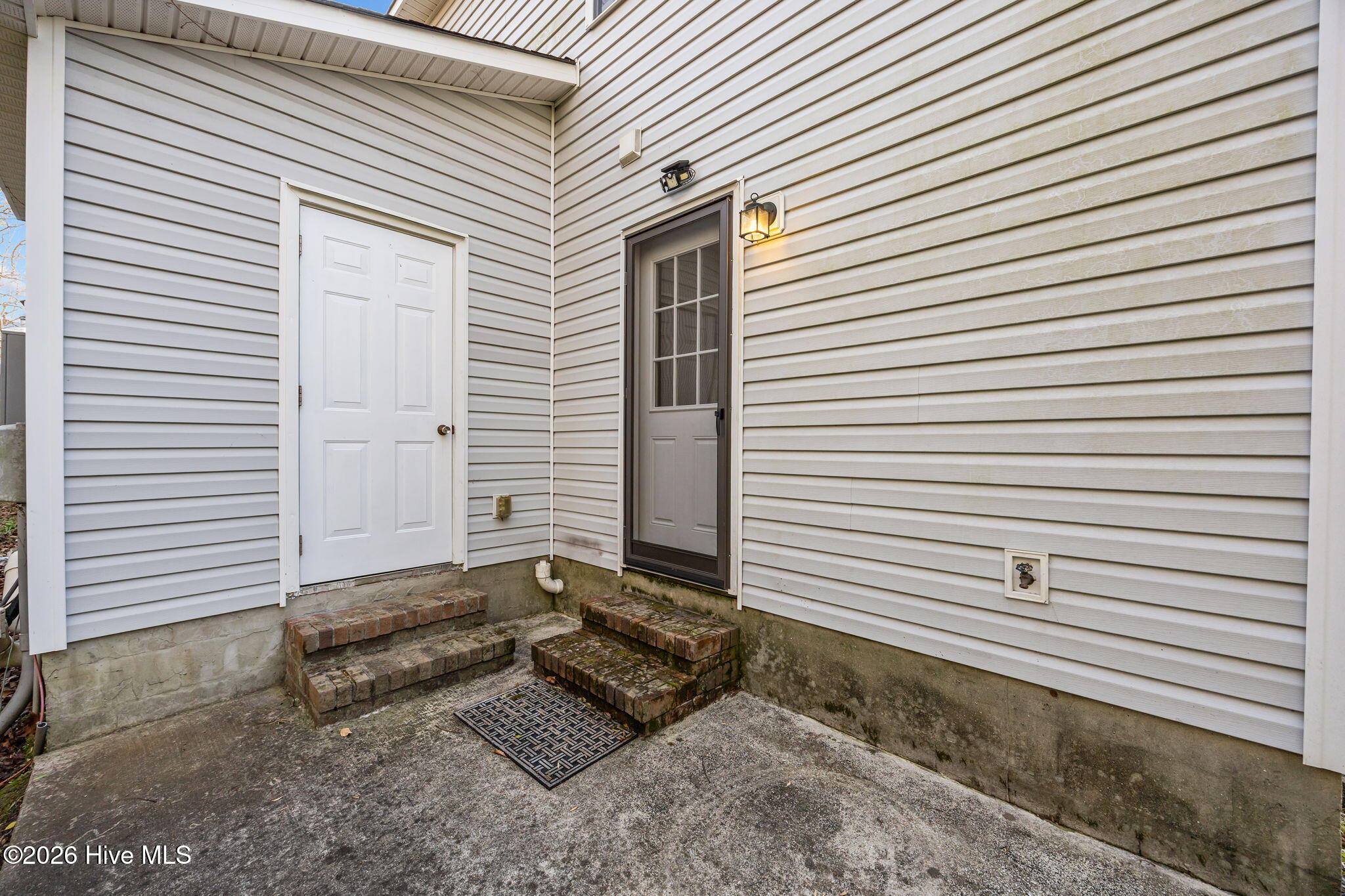 100542326 | Photo 14