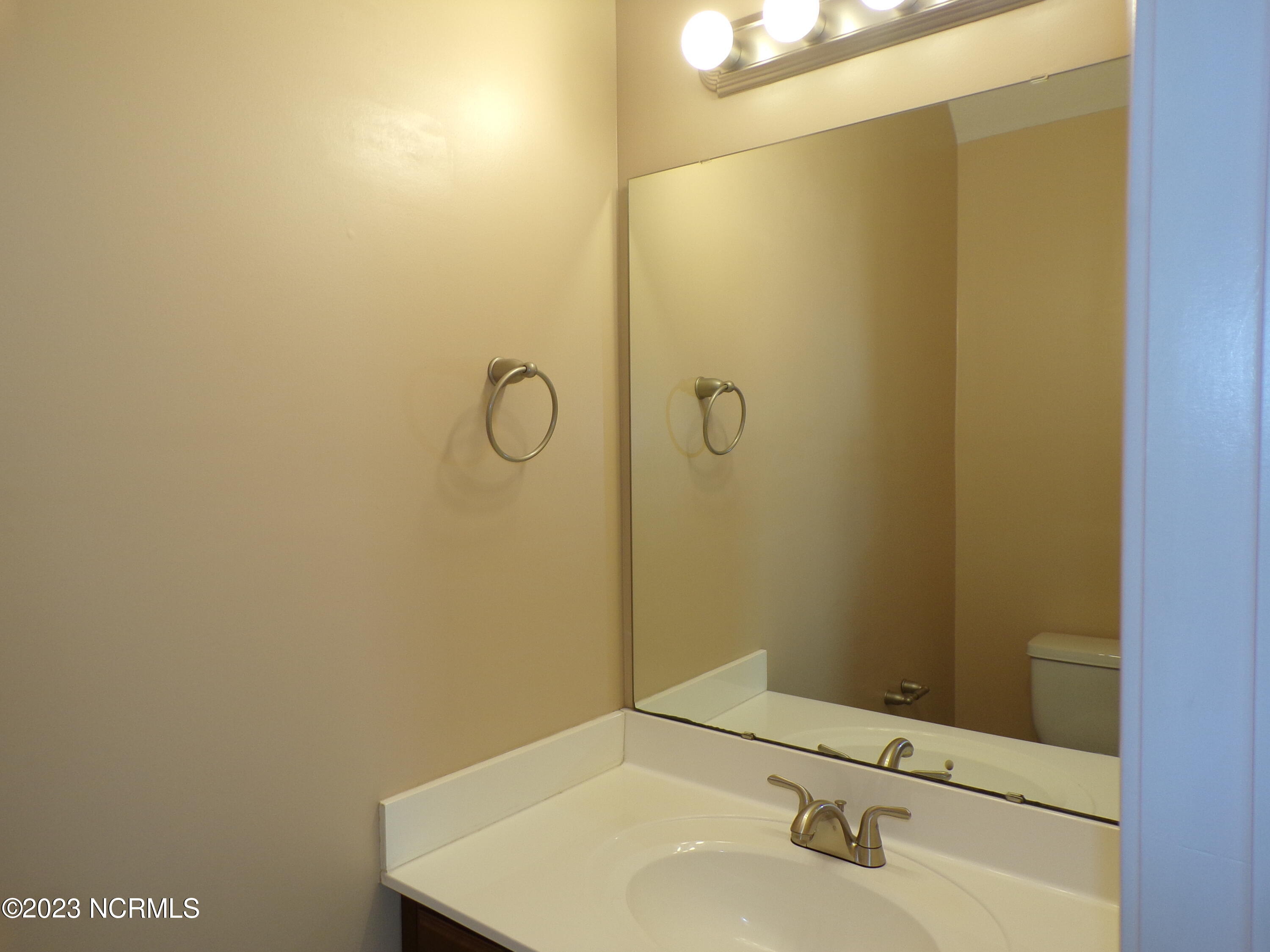 100559579 | Photo 18