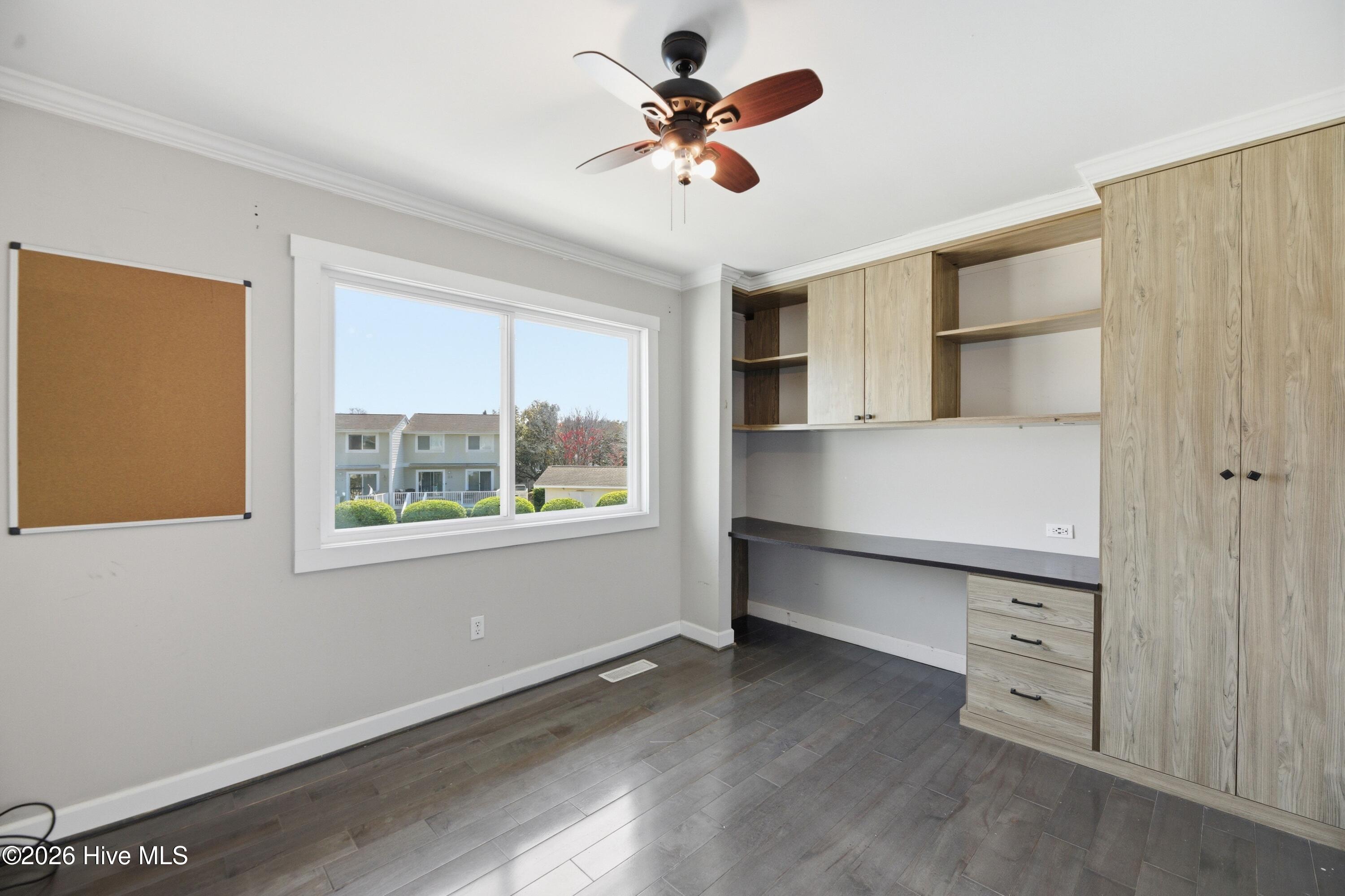 100559841 | Photo 17