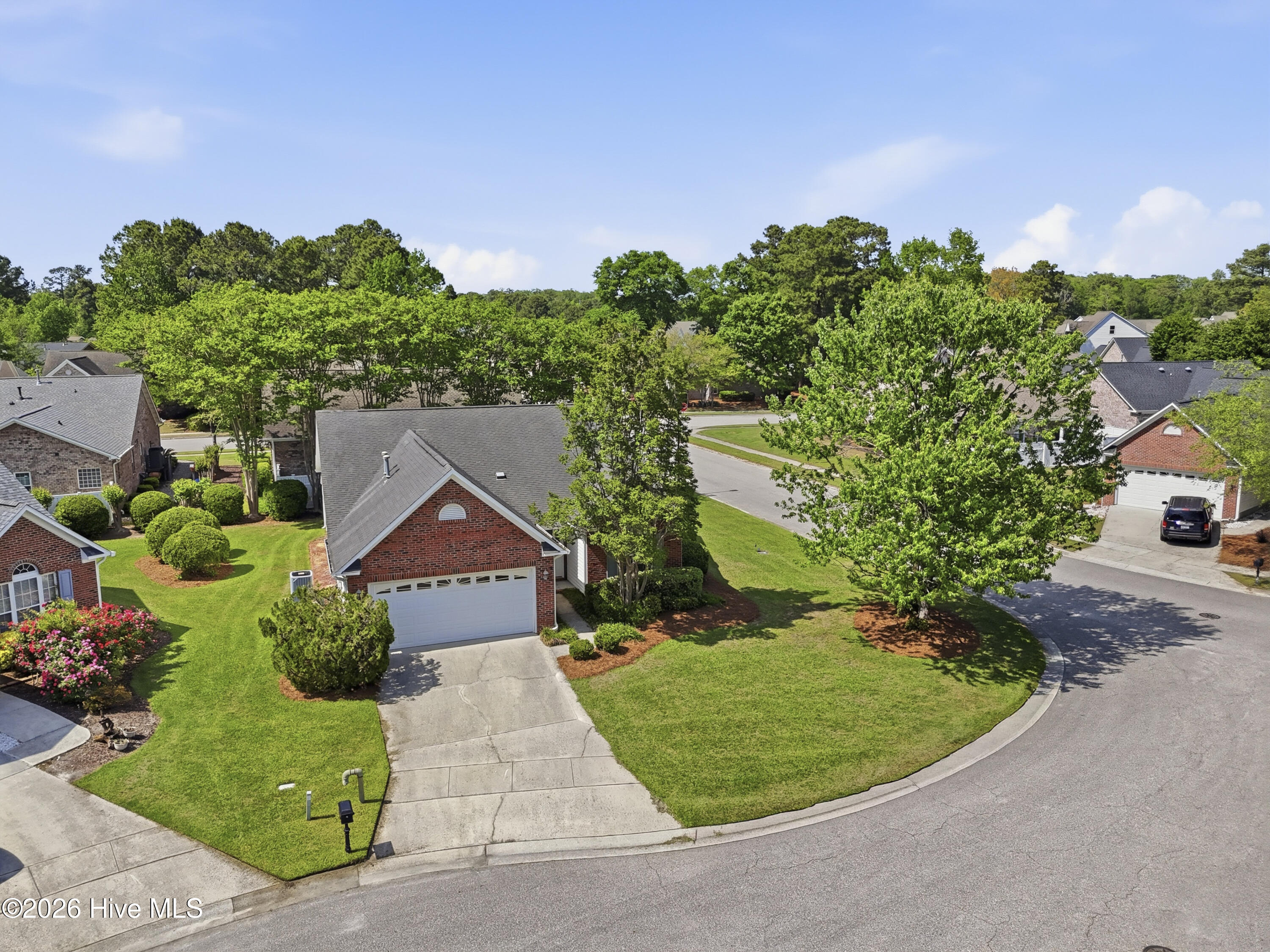 100567649 | Photo 42