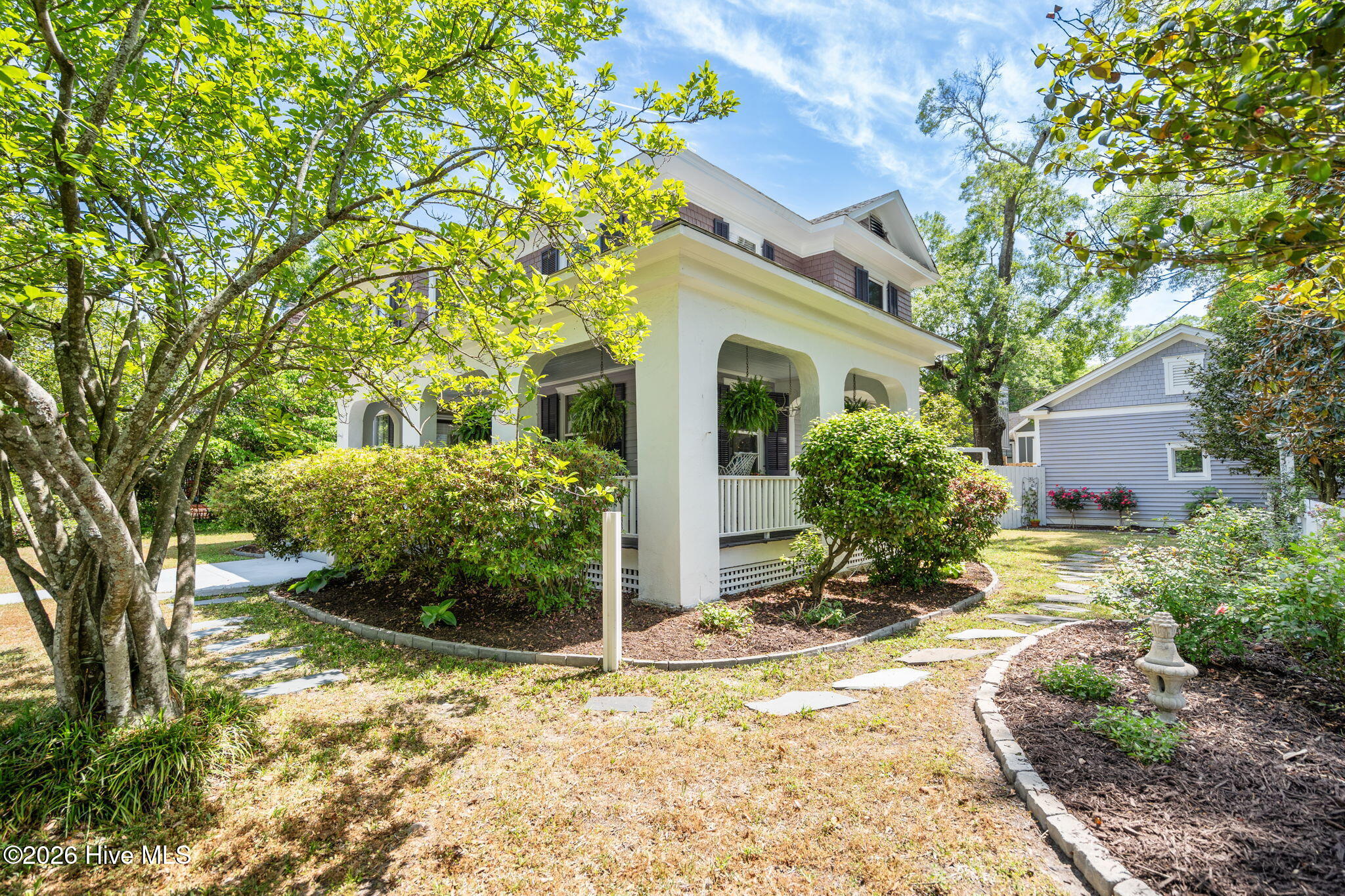 100566277 | Photo 58