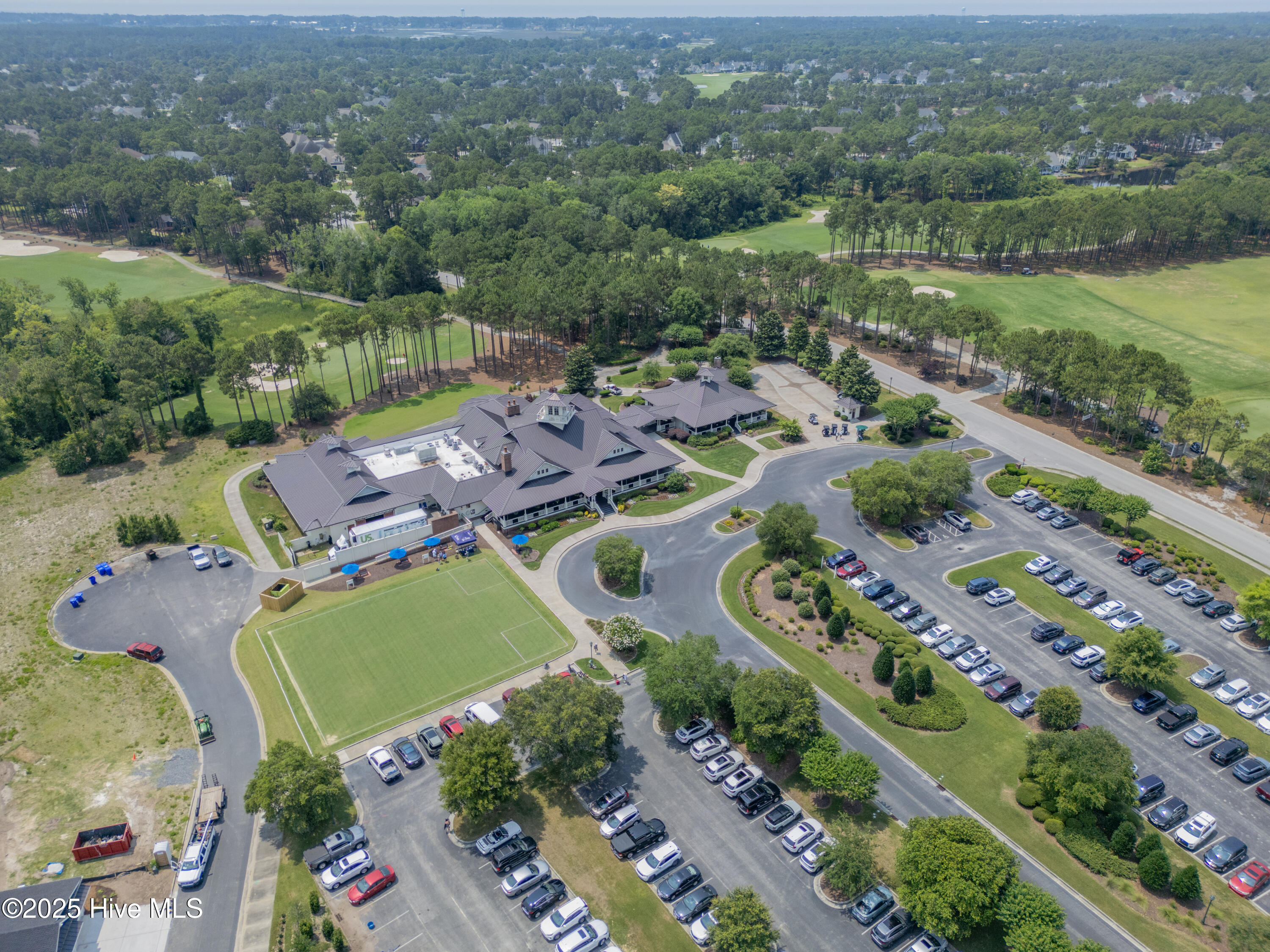 100511674 | Photo 95