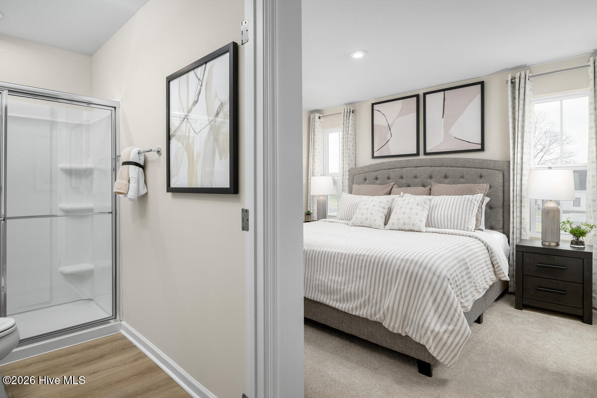 100564715 | Photo 12