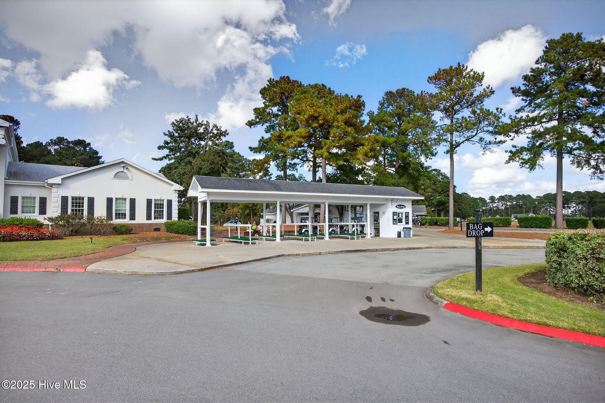 100541027 | Photo 40