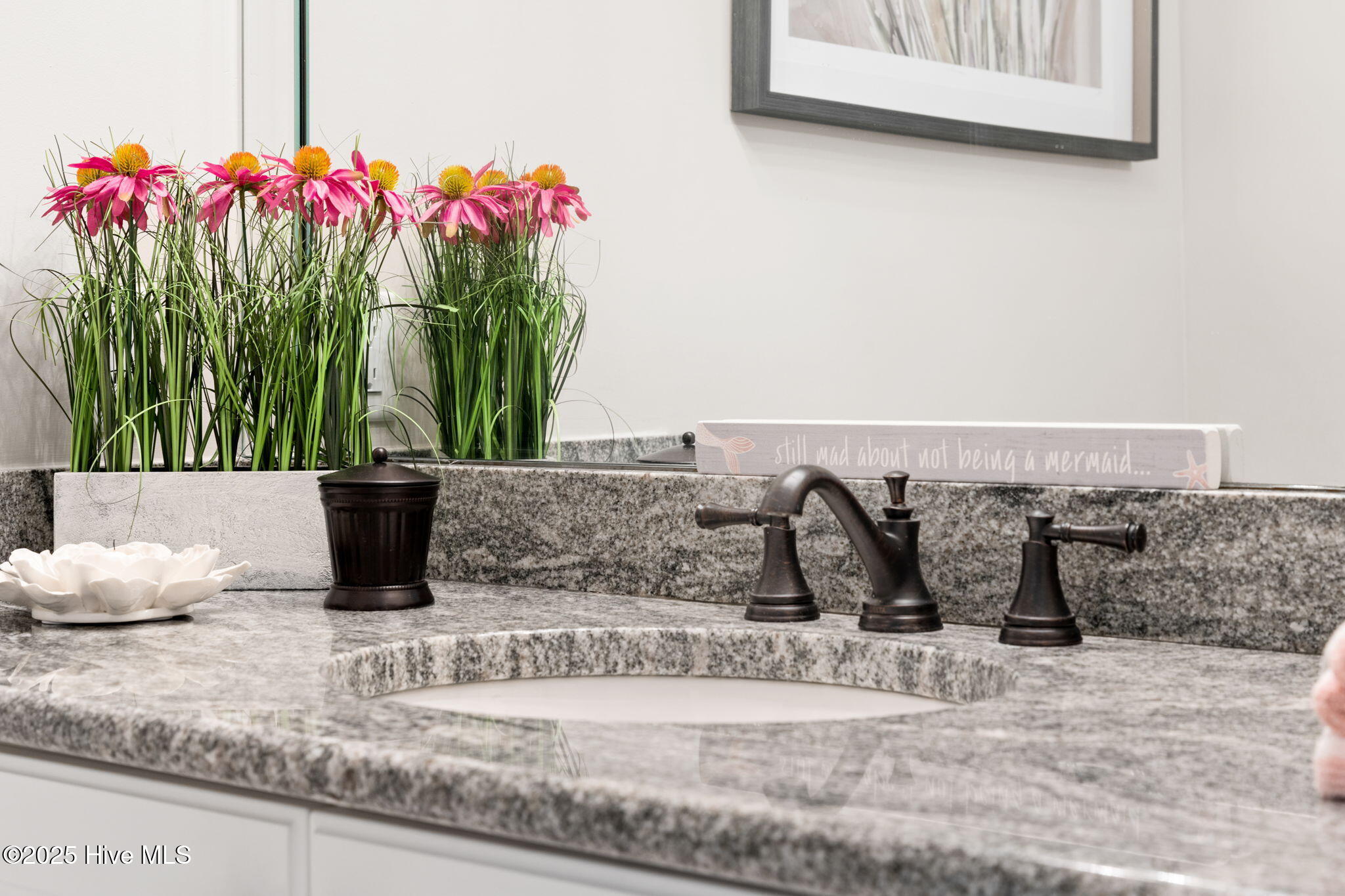 100549580 | Photo 36