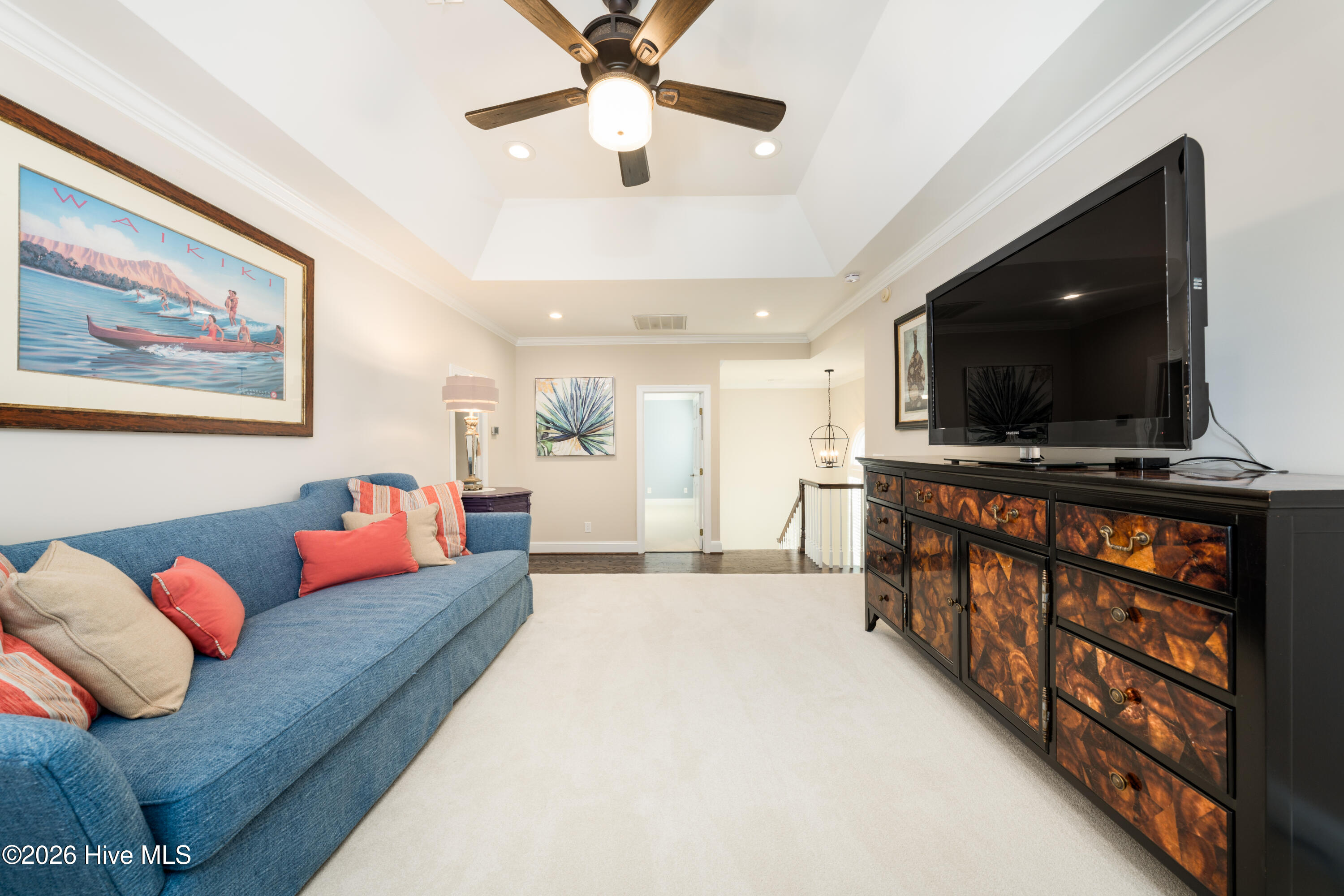 100553982 | Photo 31