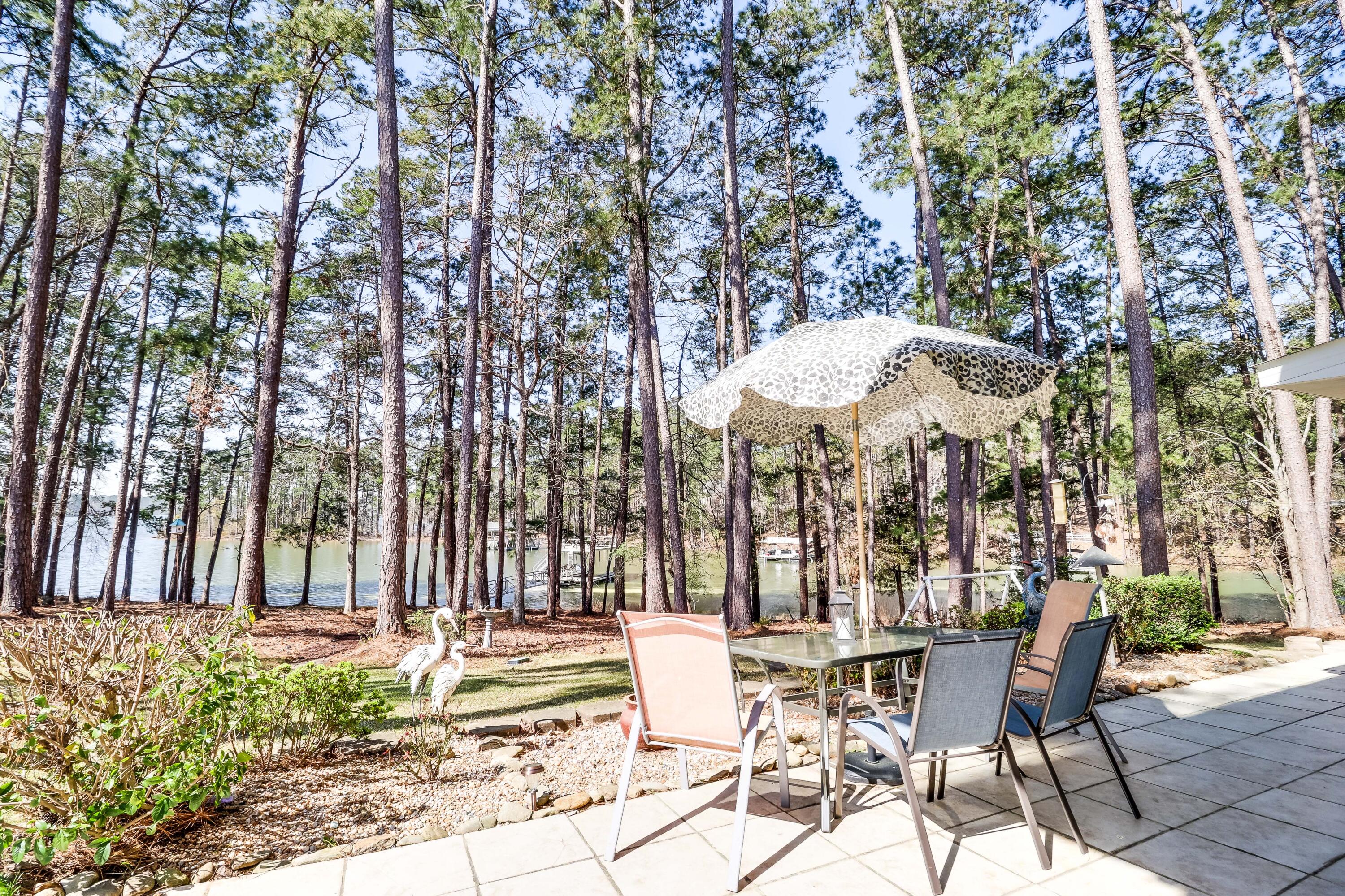 1061 Delaware Dr-50