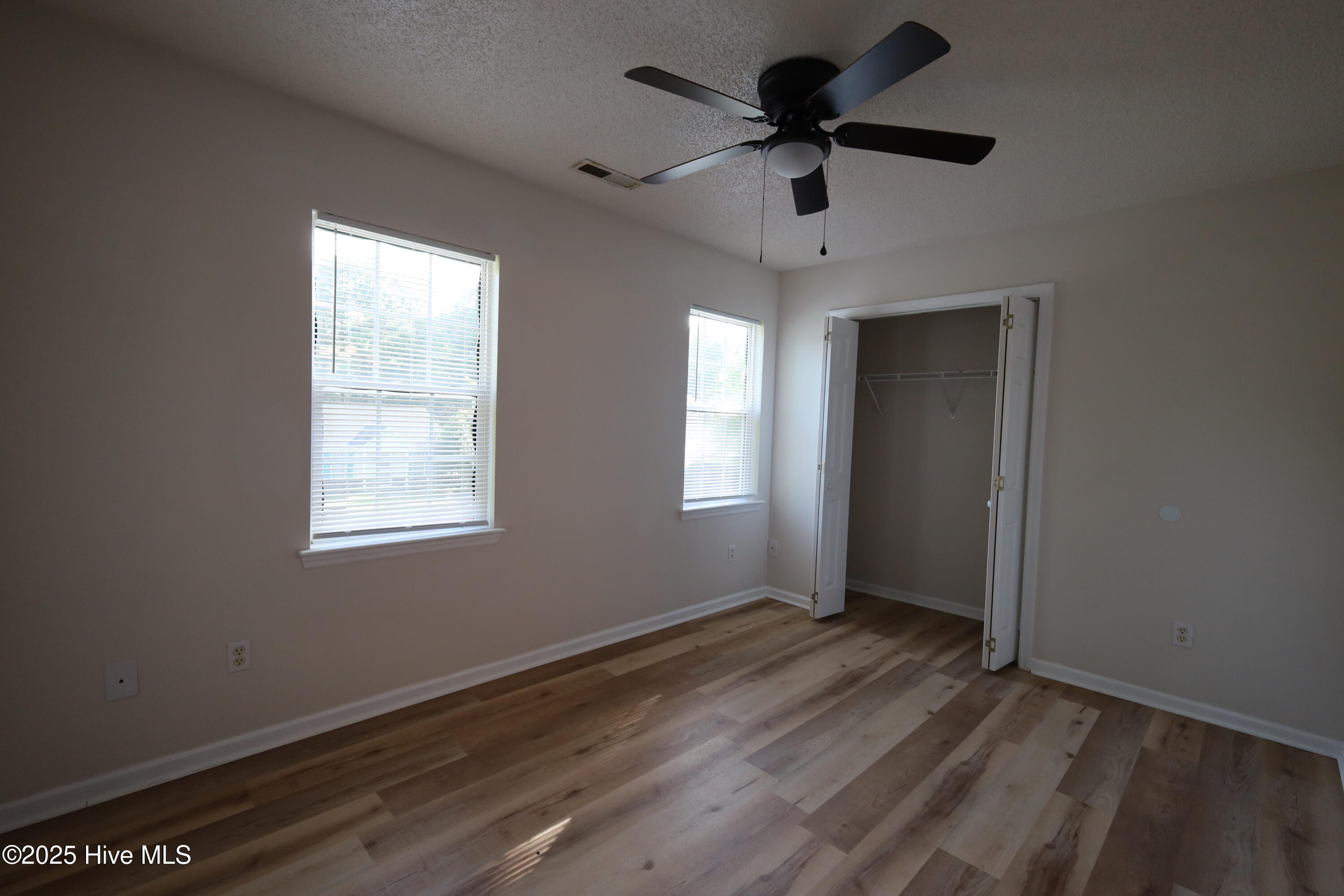 100551331 | Photo 11