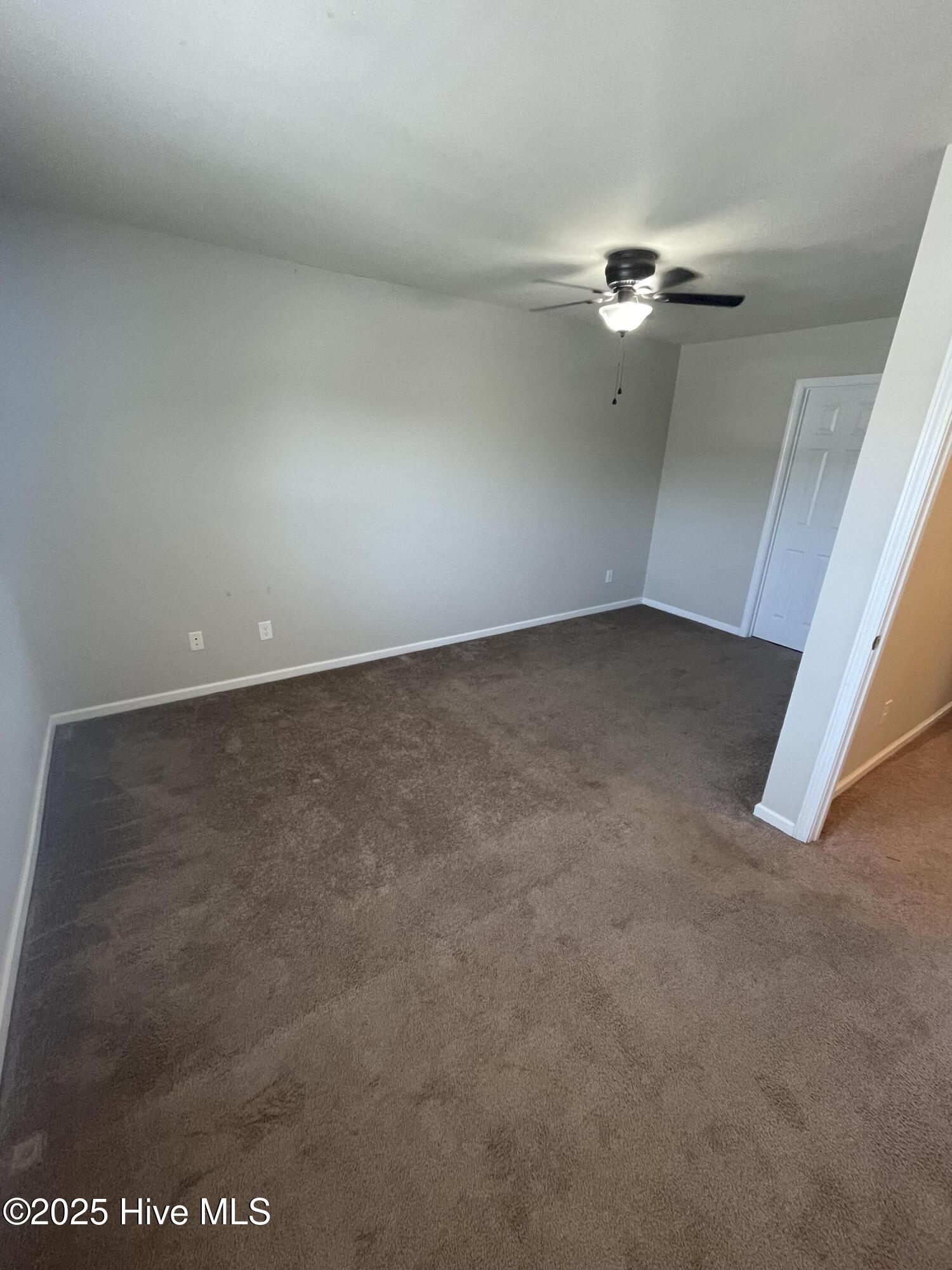 100552818 | Photo 10