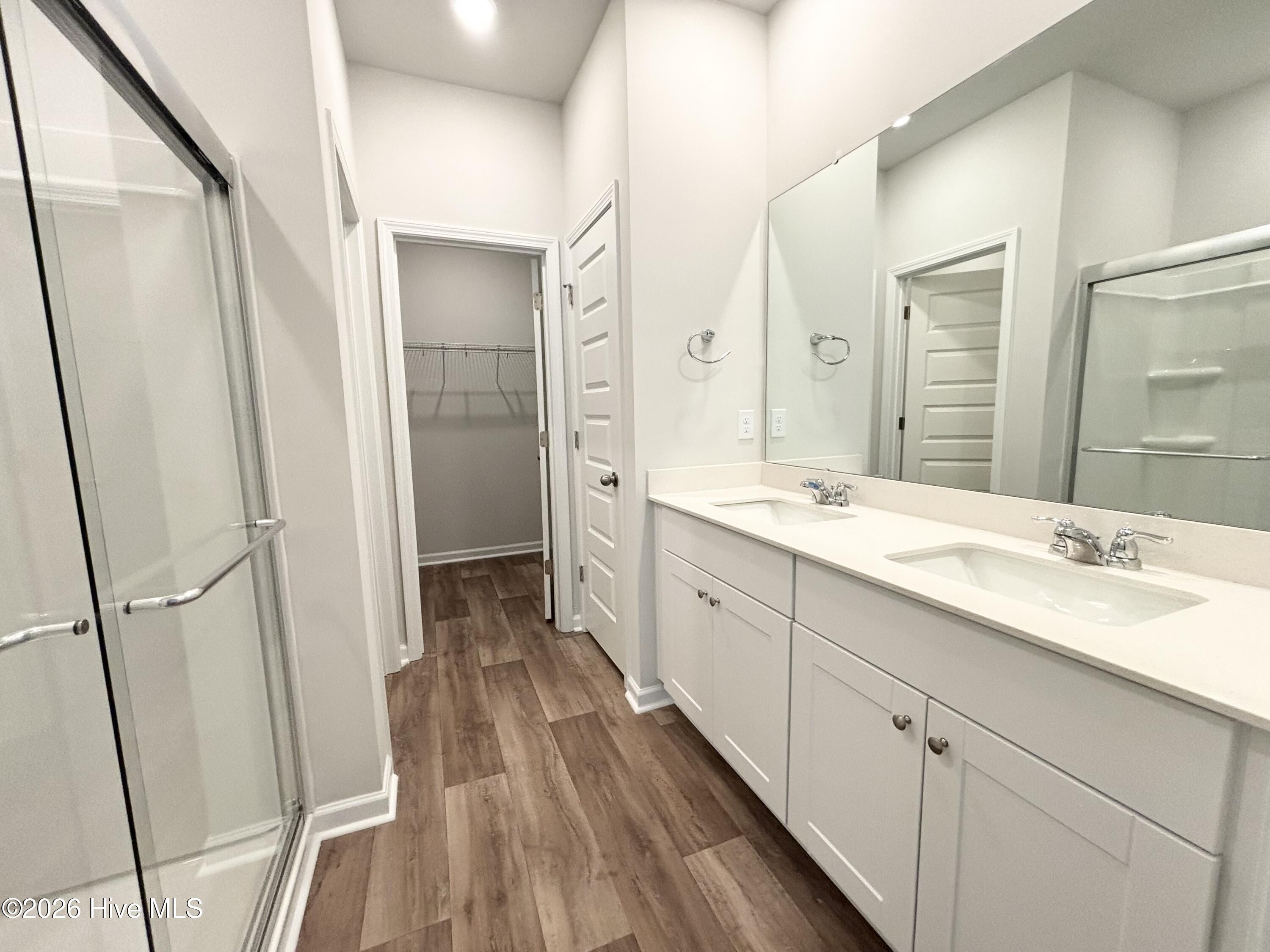 100553686 | Photo 13