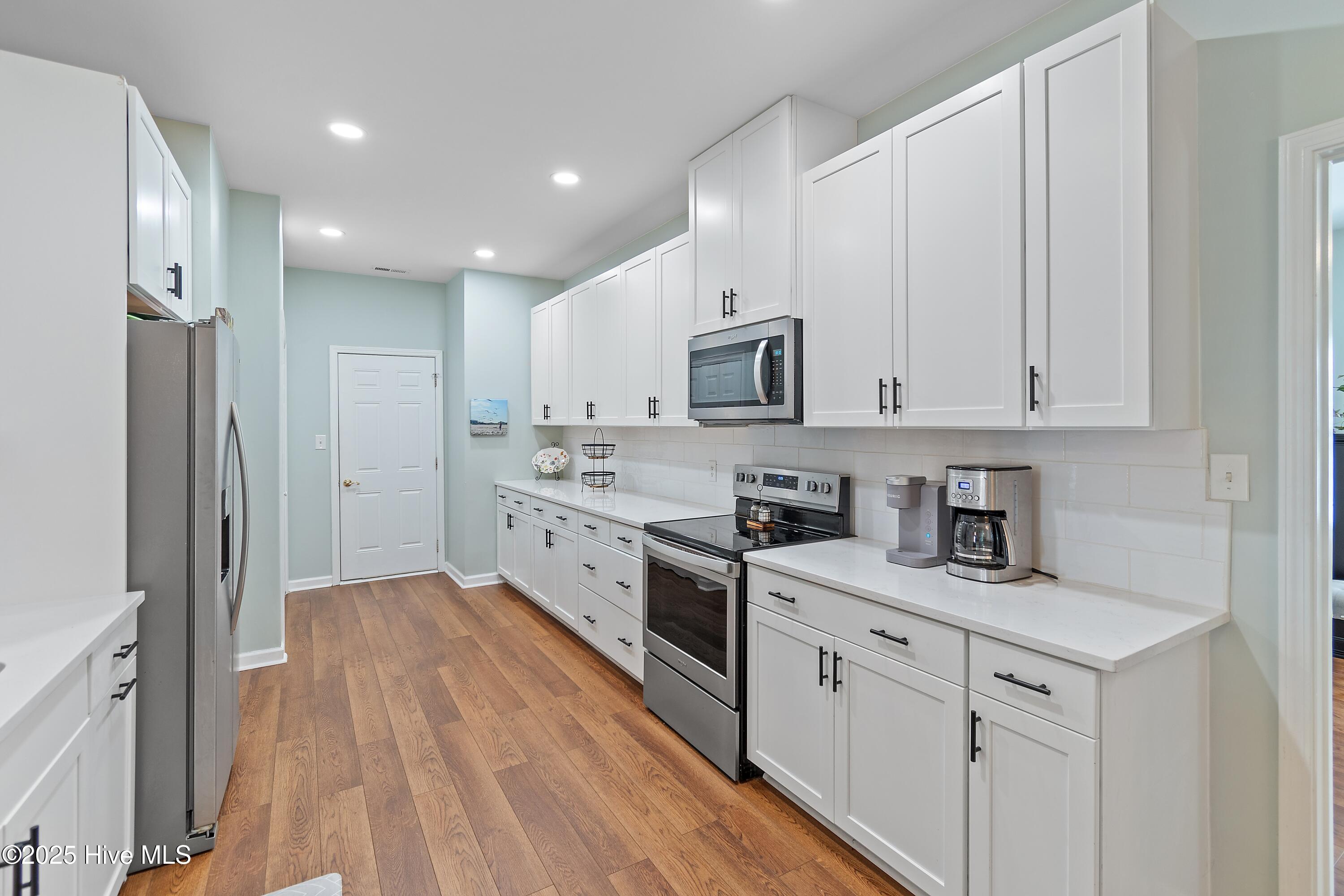 100529208 | Photo 16