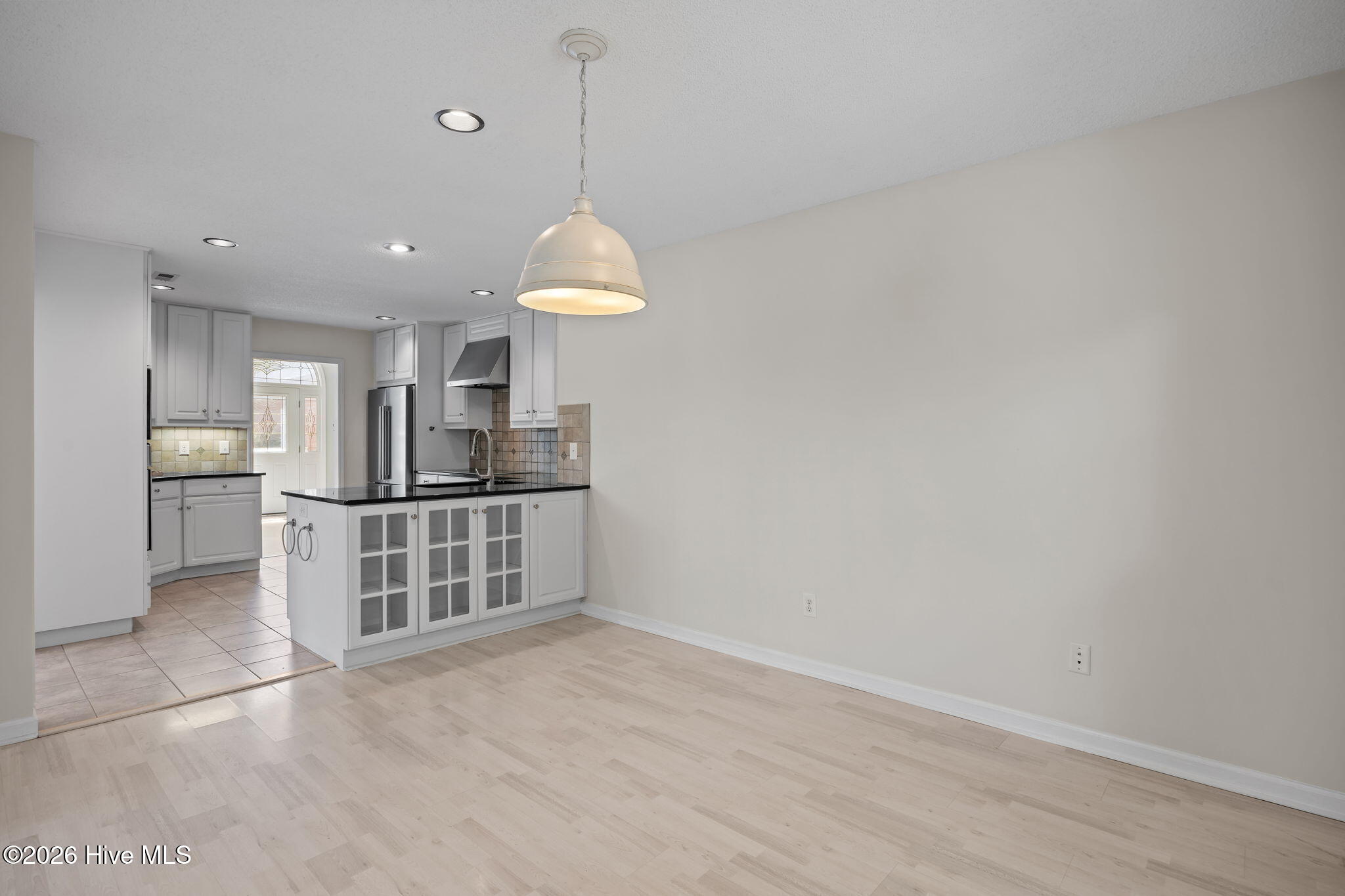 100565188 | Photo 17