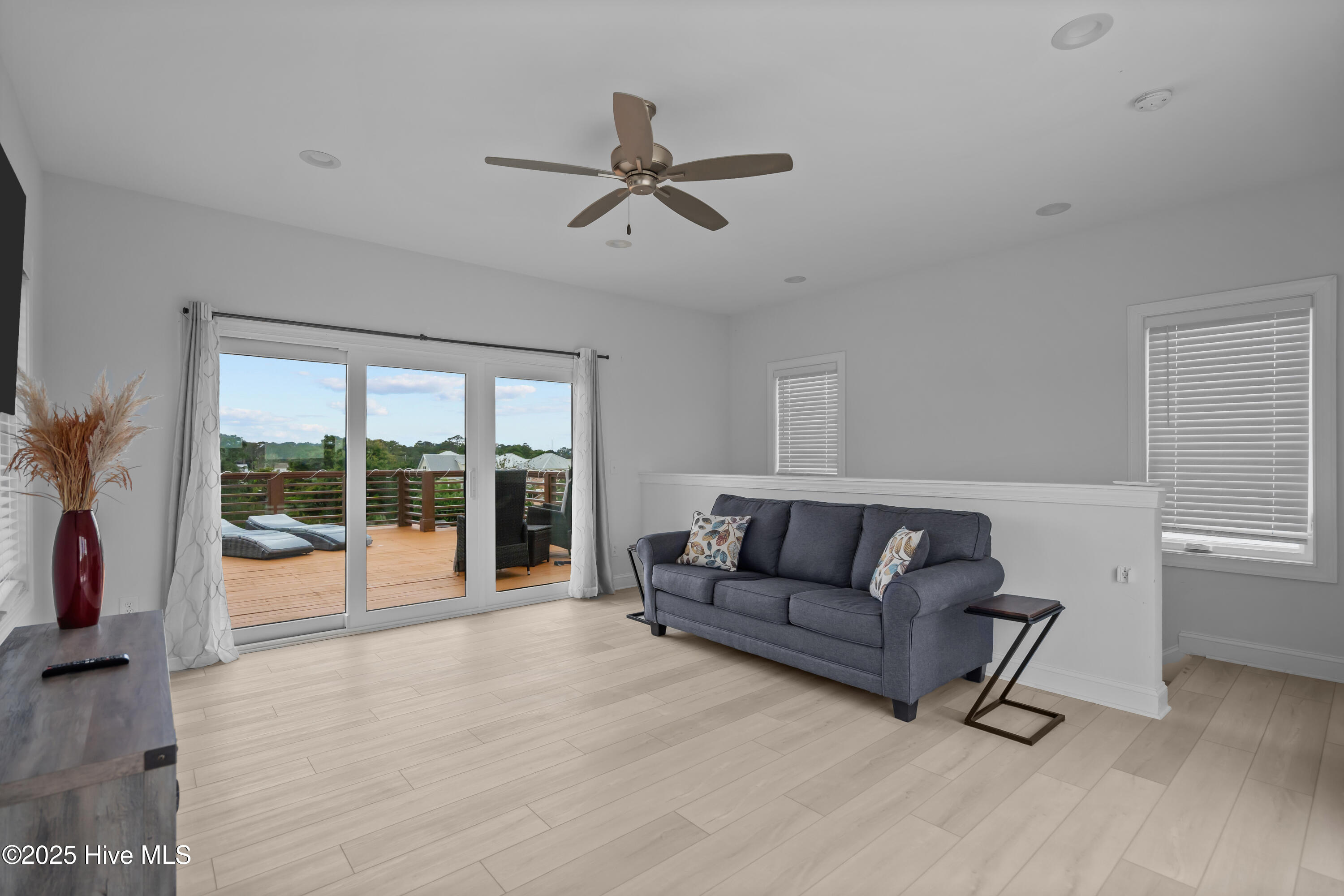 100517488 | Photo 37