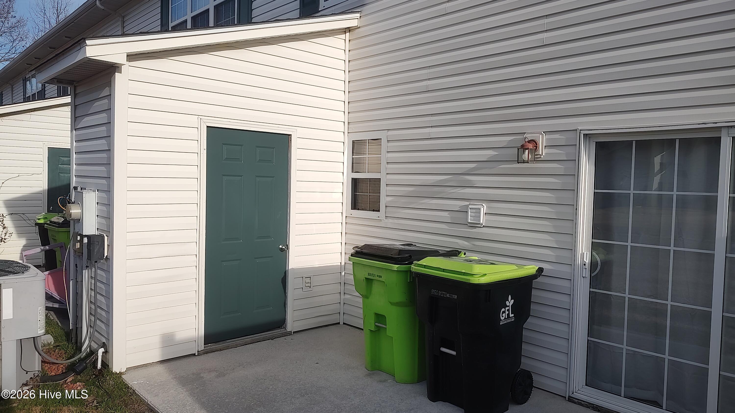 100547298 | Photo 20