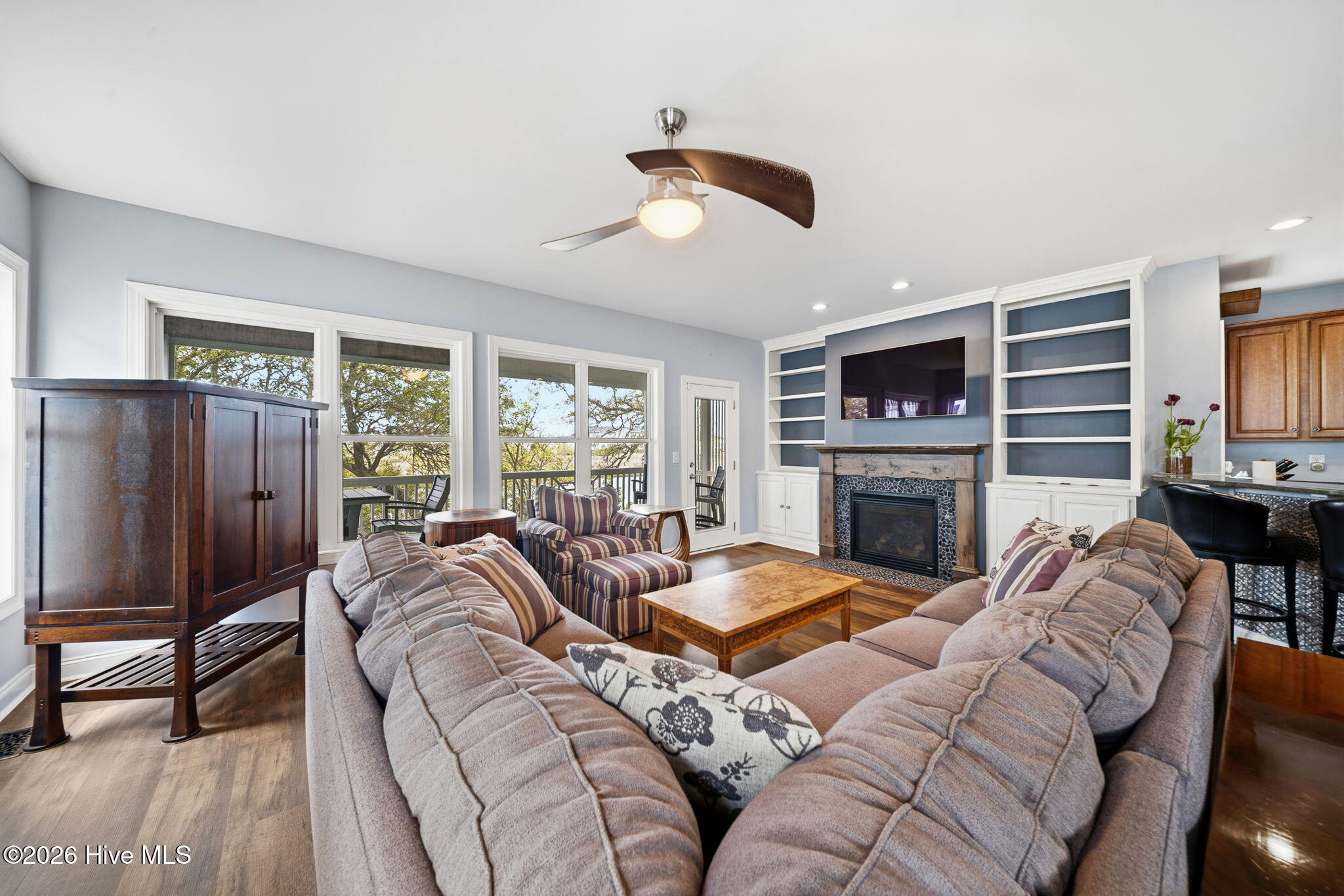 100566136 | Photo 16