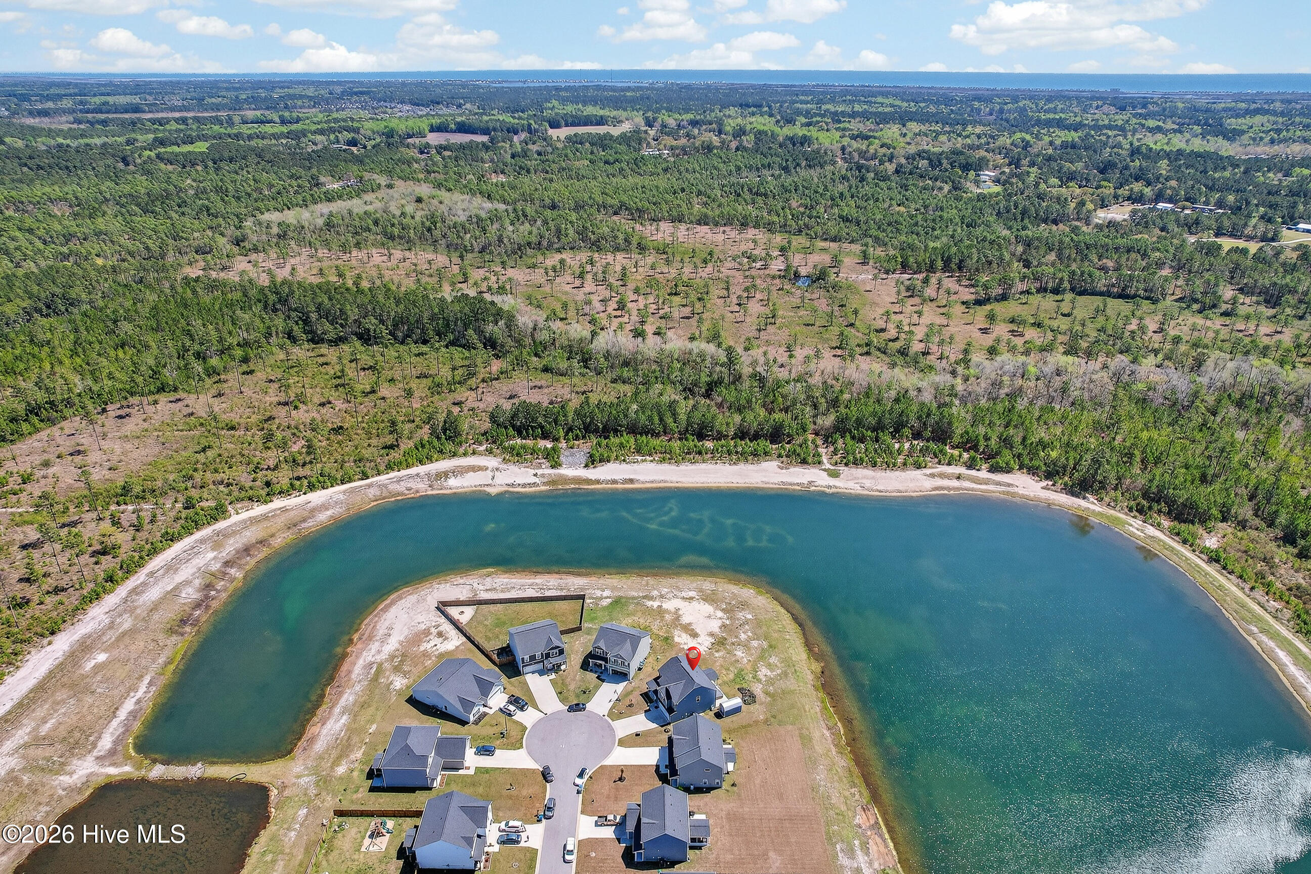 100563975 | Photo 44