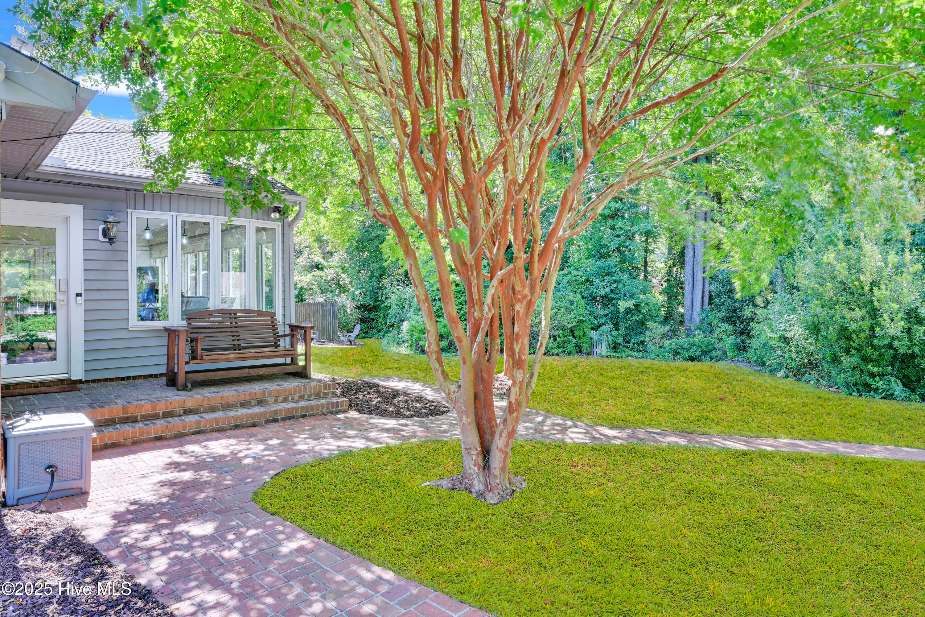 1748 Beaumont Drive-4