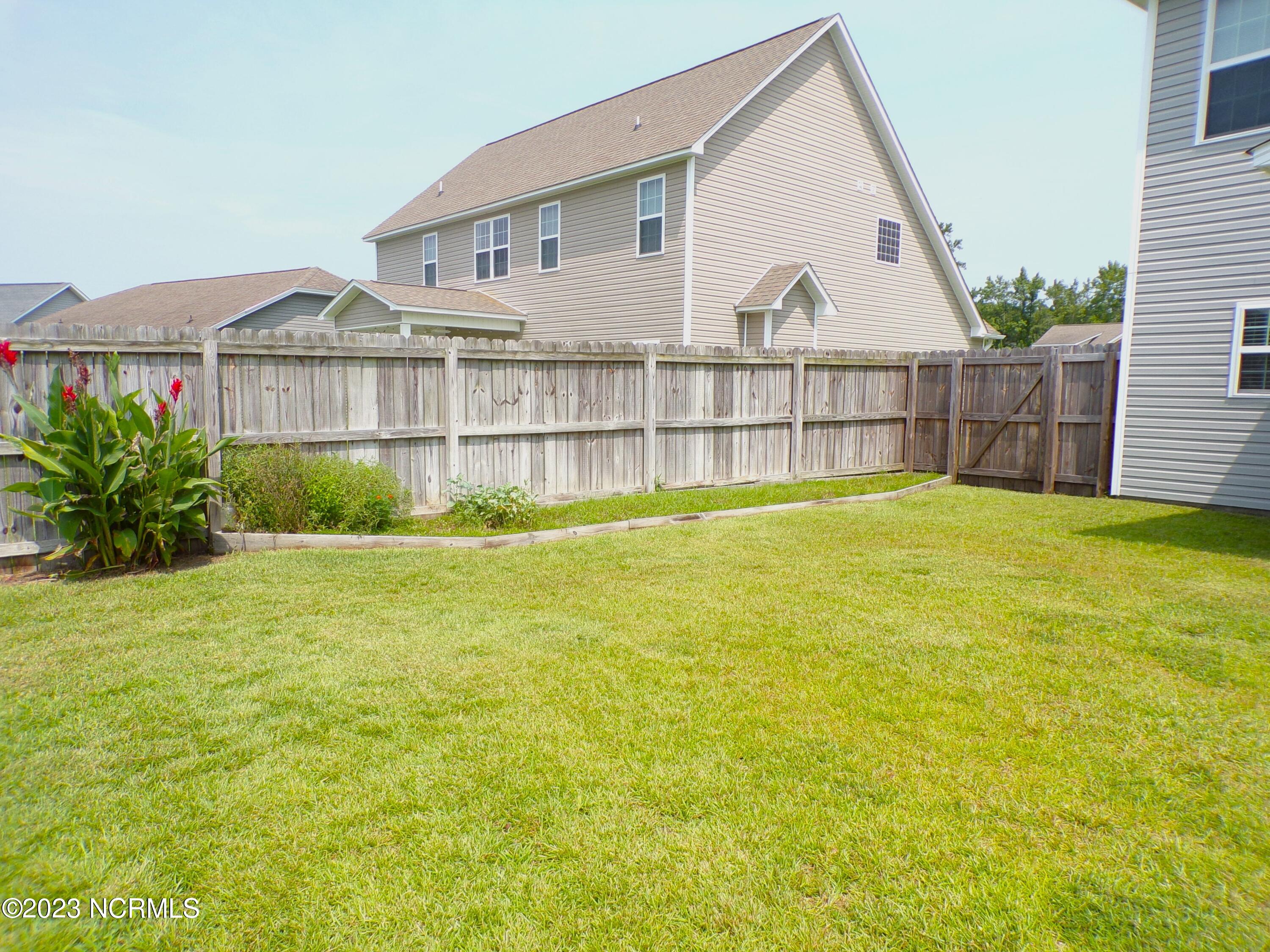 100559579 | Photo 68