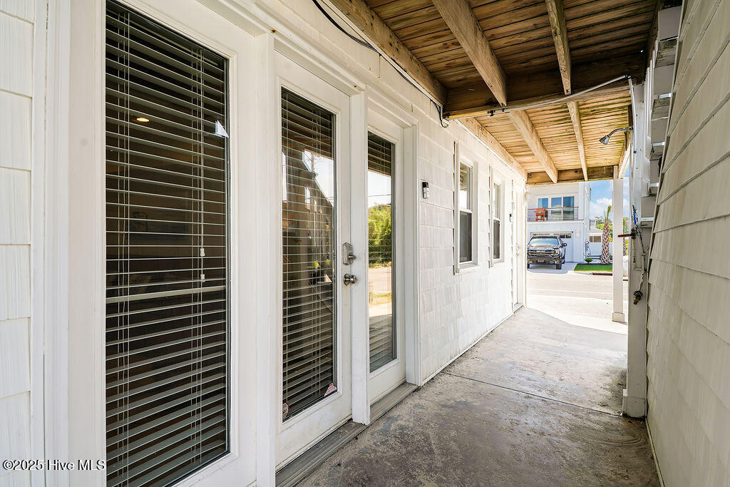 100544569 | Photo 32