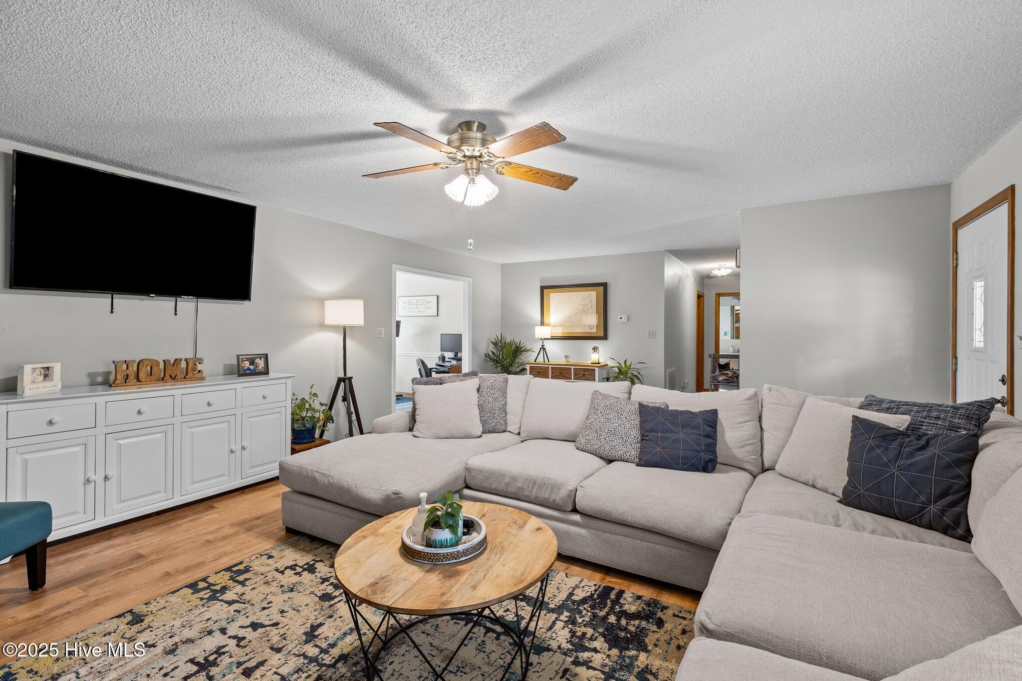 37-web-or-mls-1002 Little River Dr, Eliz