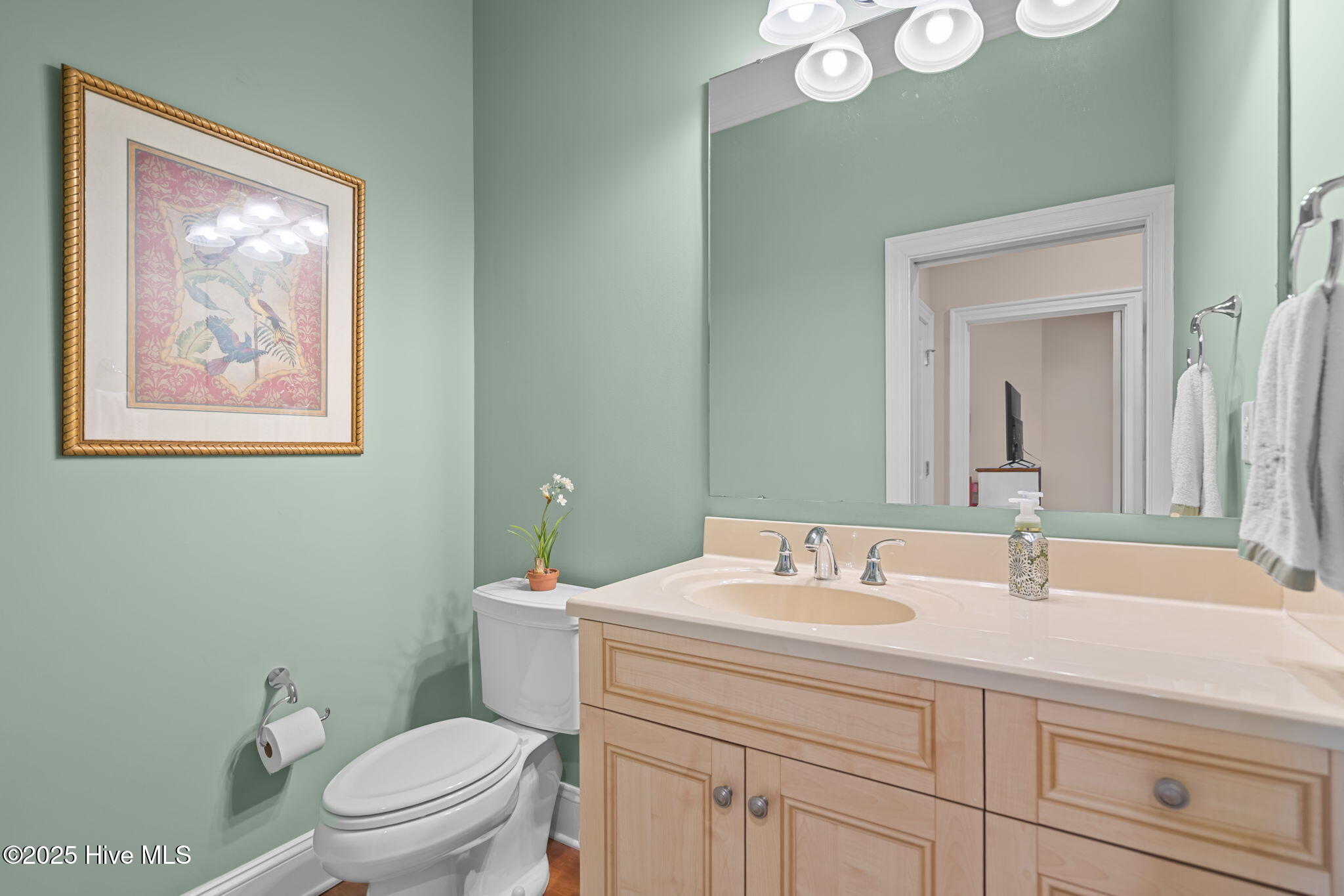 100525076 | Photo 39