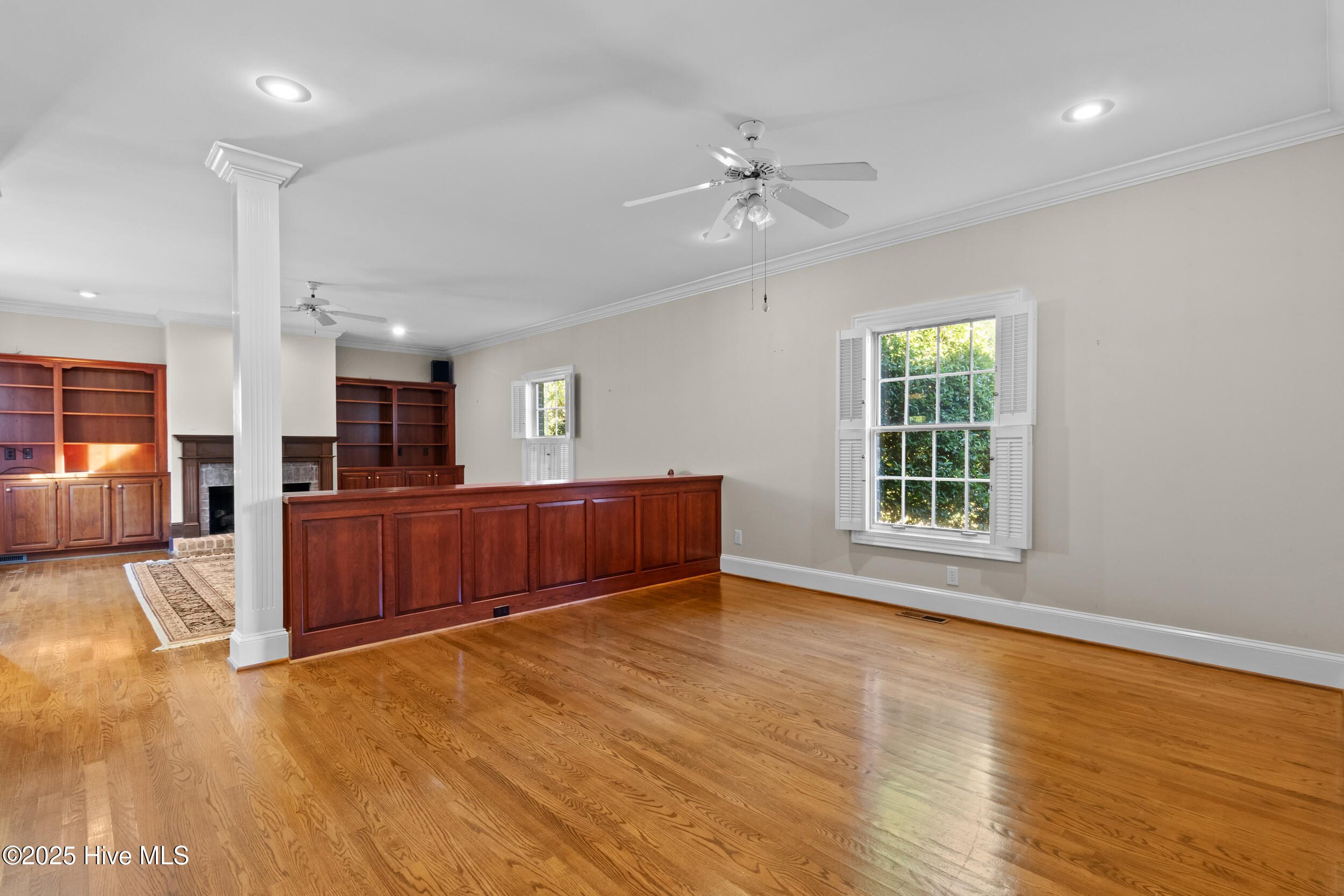 100516126 | Photo 37